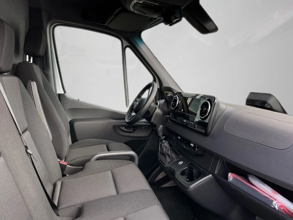 Mercedes-Benz-Sprinter 317-image-11