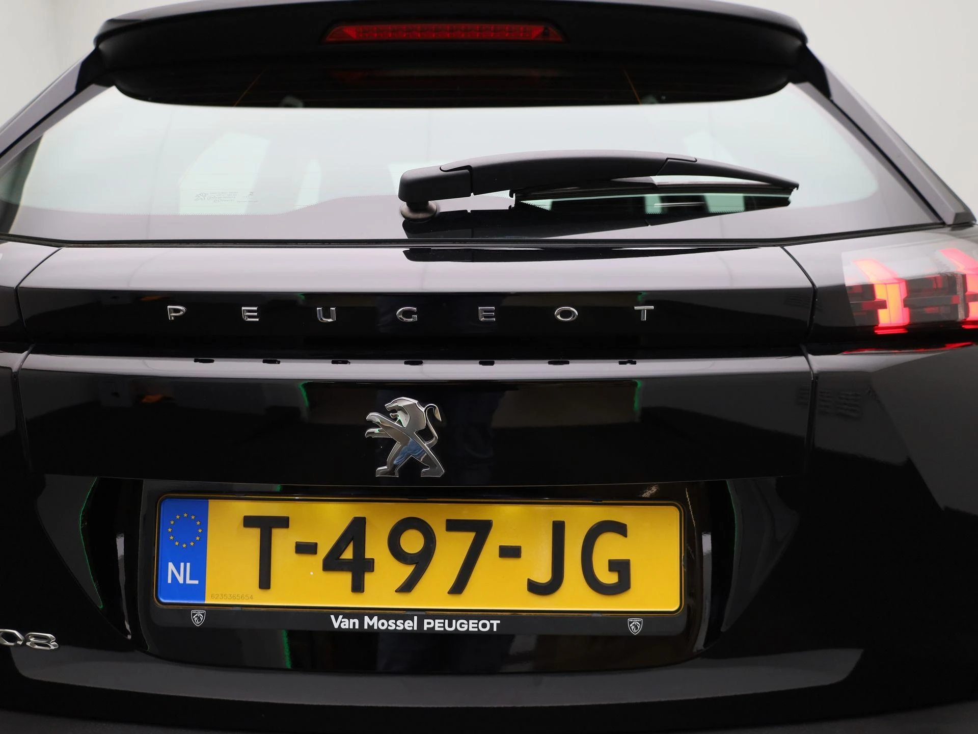 Peugeot e-2008 - 41