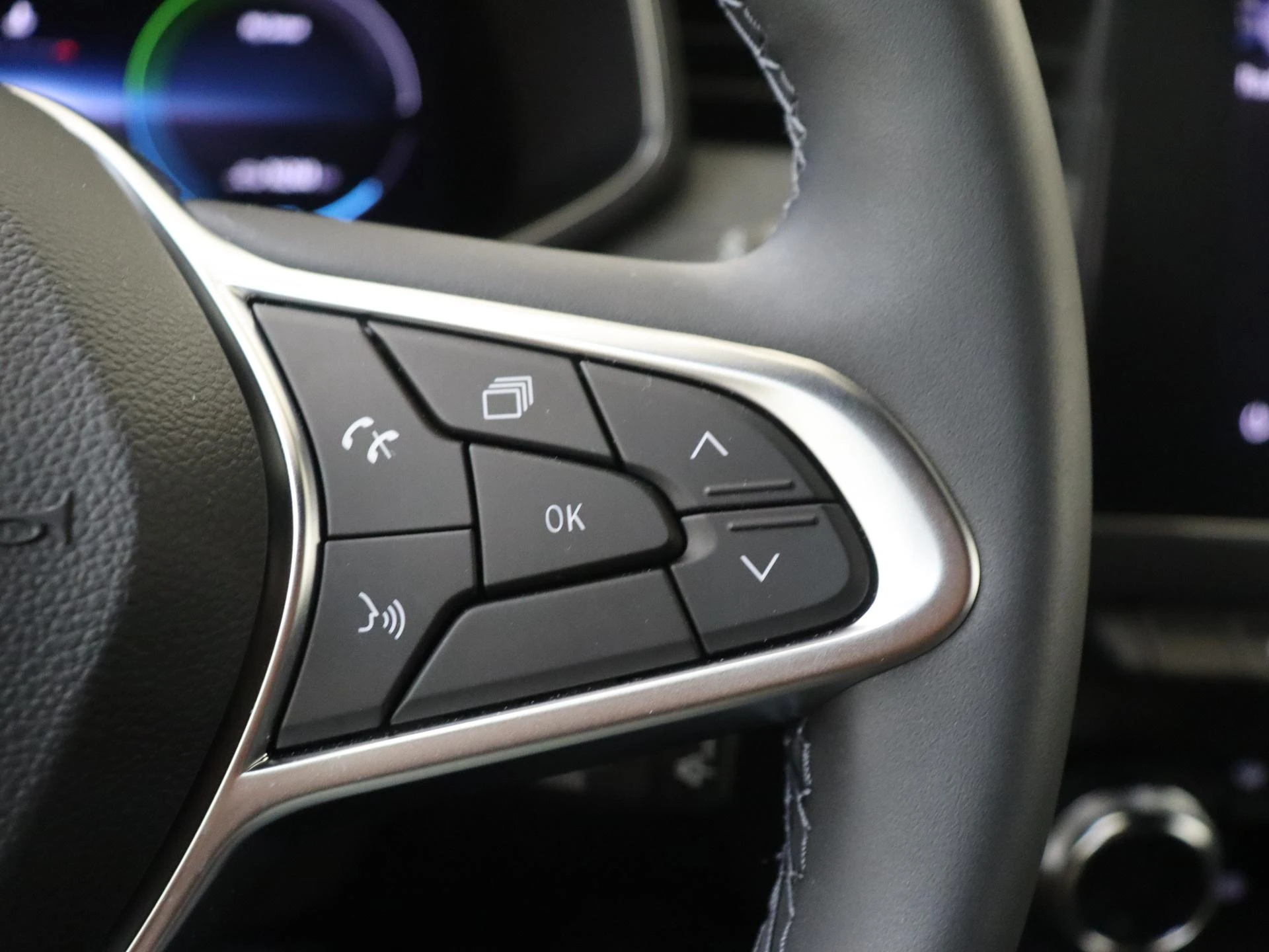 Renault-Clio-image-12