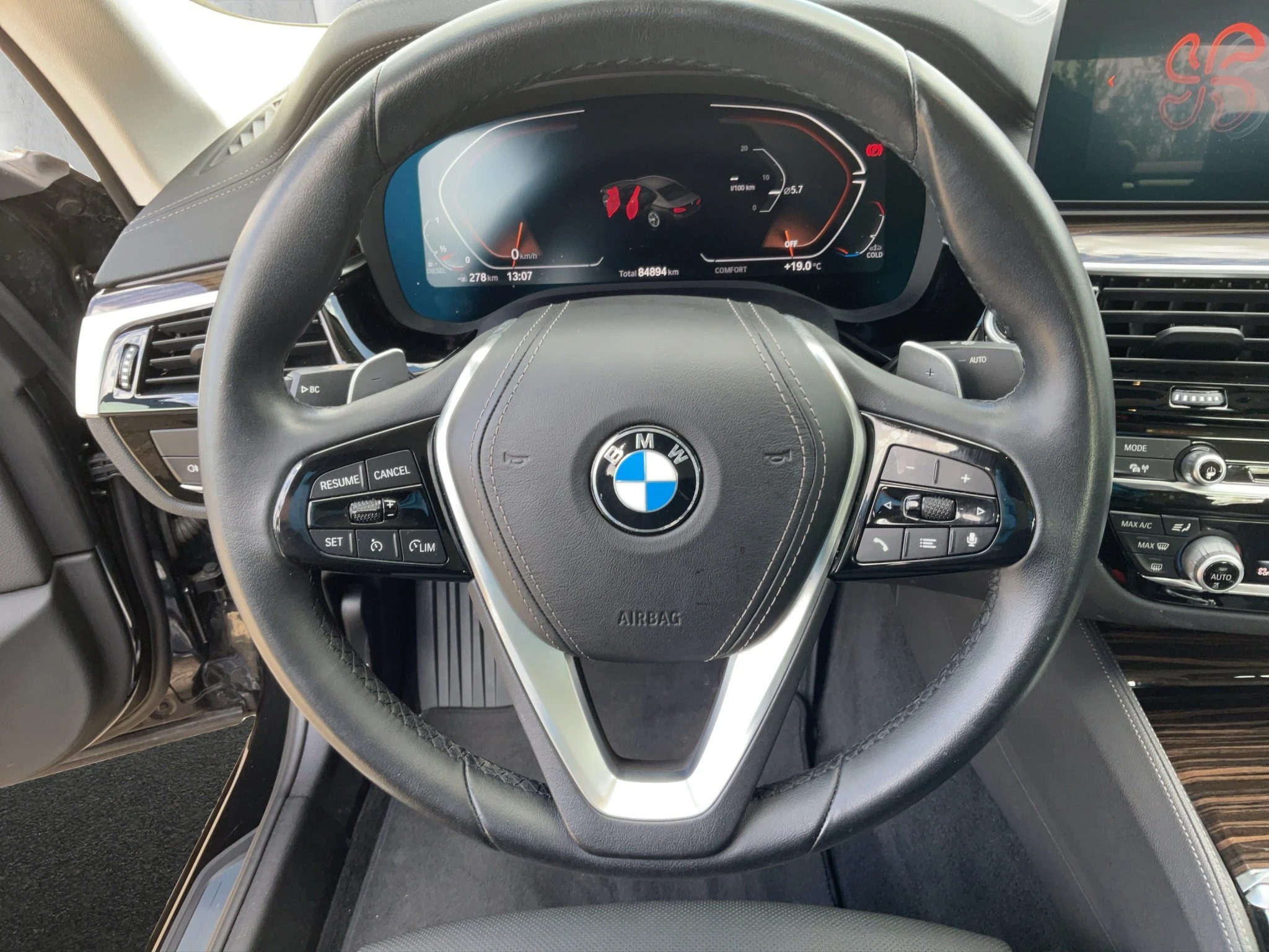 BMW-5er Reihe-image-12