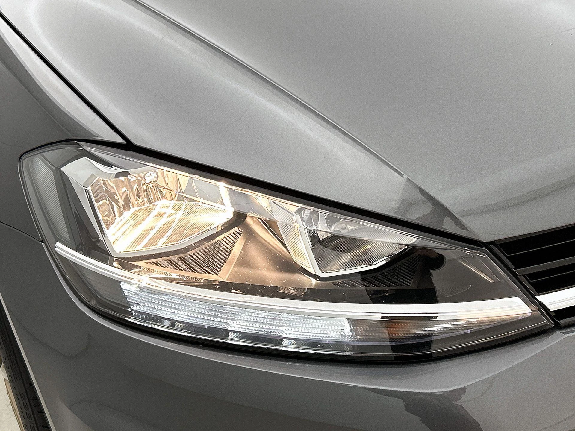 Volkswagen-Golf-image-20
