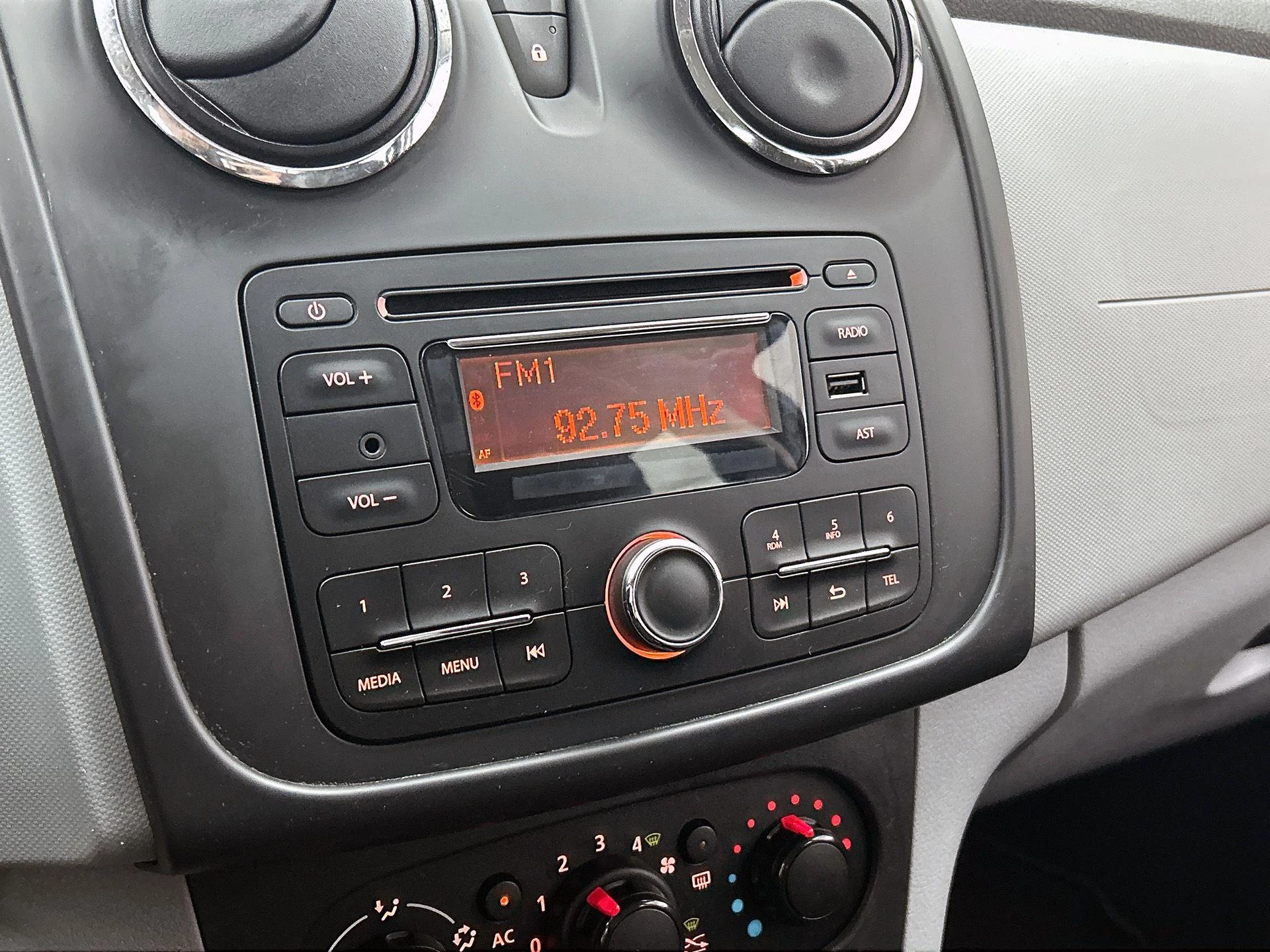 Dacia-Sandero-image-5