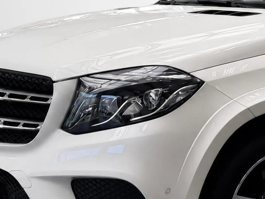 Mercedes-Benz-GLS 350 d-image-3