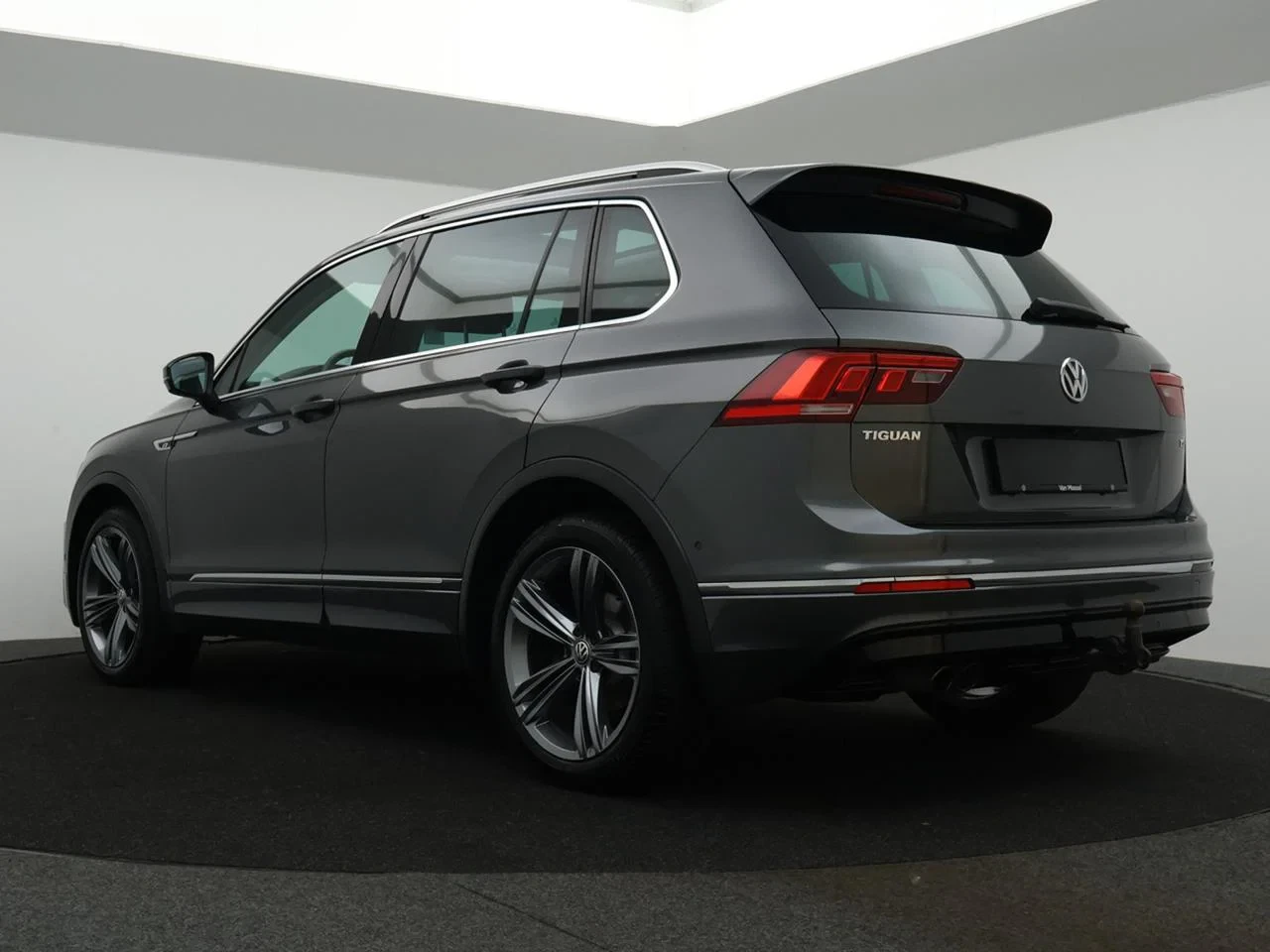 Volkswagen Tiguan Tiguan 1.4TSI 150PK *PANODAK*TREKHAAK*LEDER*PDC*ACC*NAVI*APP-CONNECT*MEMORY SEATS*...*