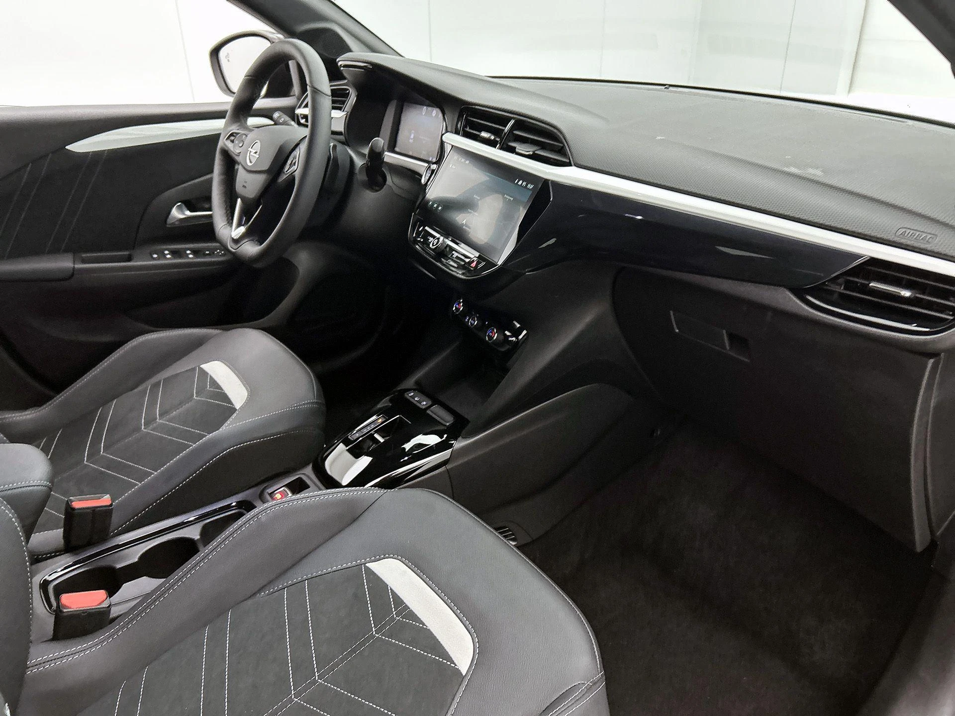 Opel-Corsa-image-19