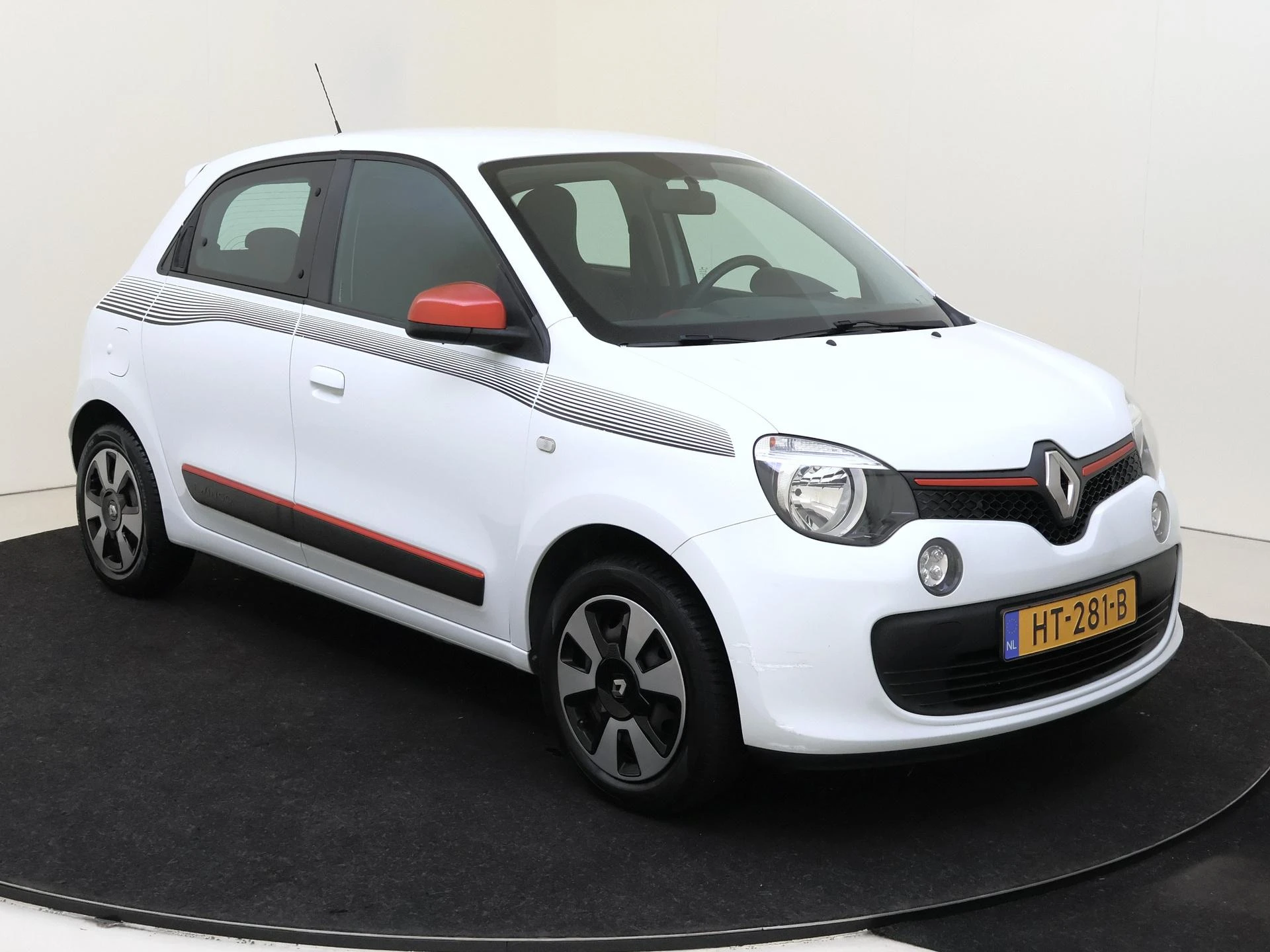 Renault-Twingo-image-1