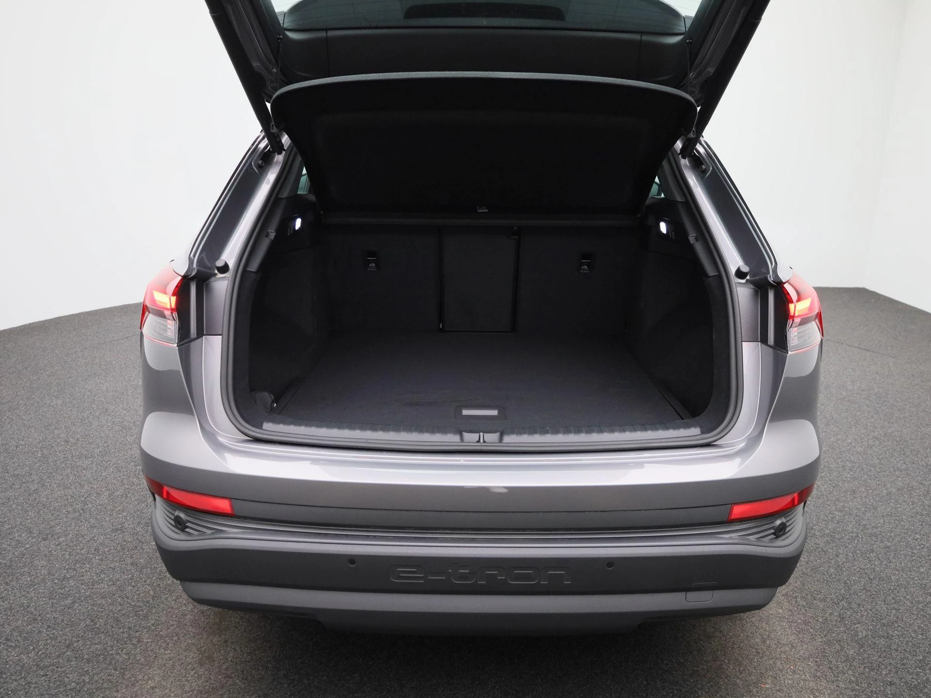Audi-Q4 e-tron-image-11