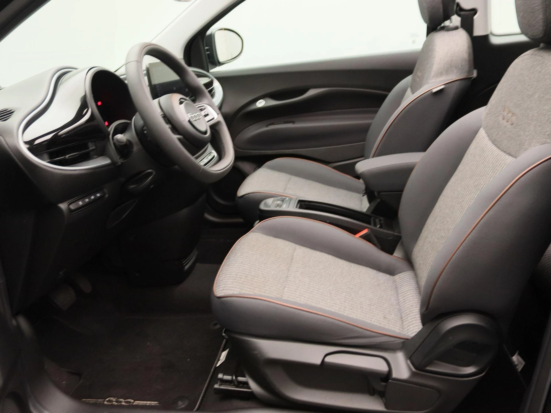 Fiat-500C-image-12