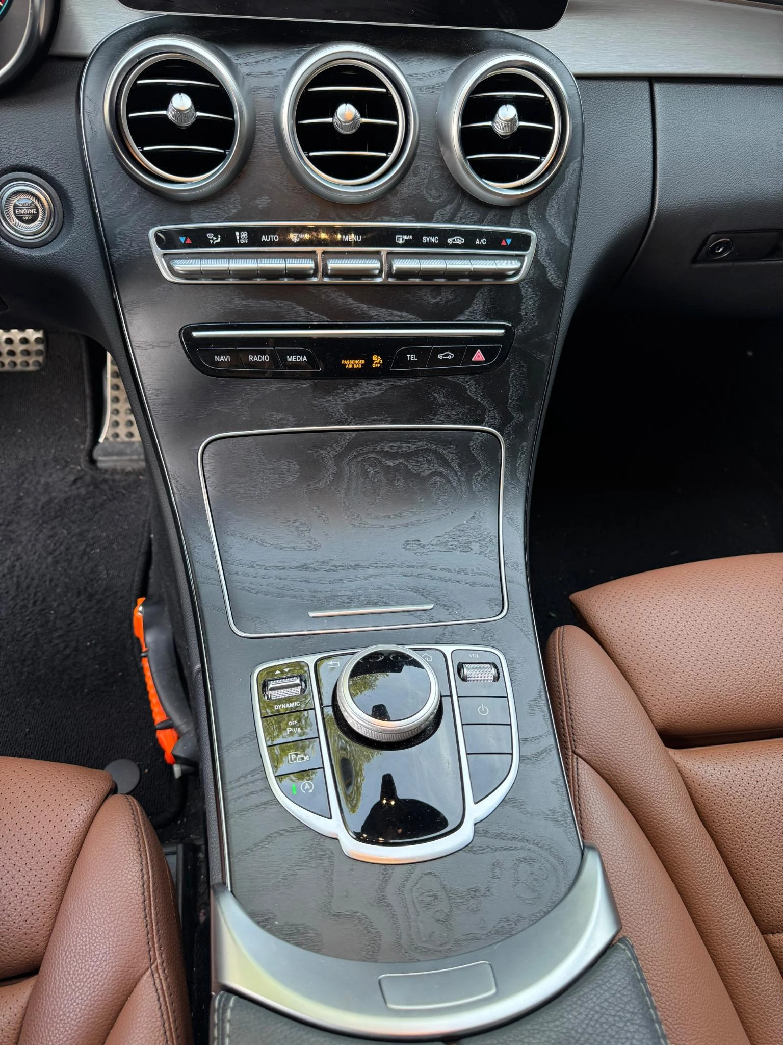 Mercedes-Benz-C-Klasse-image-6