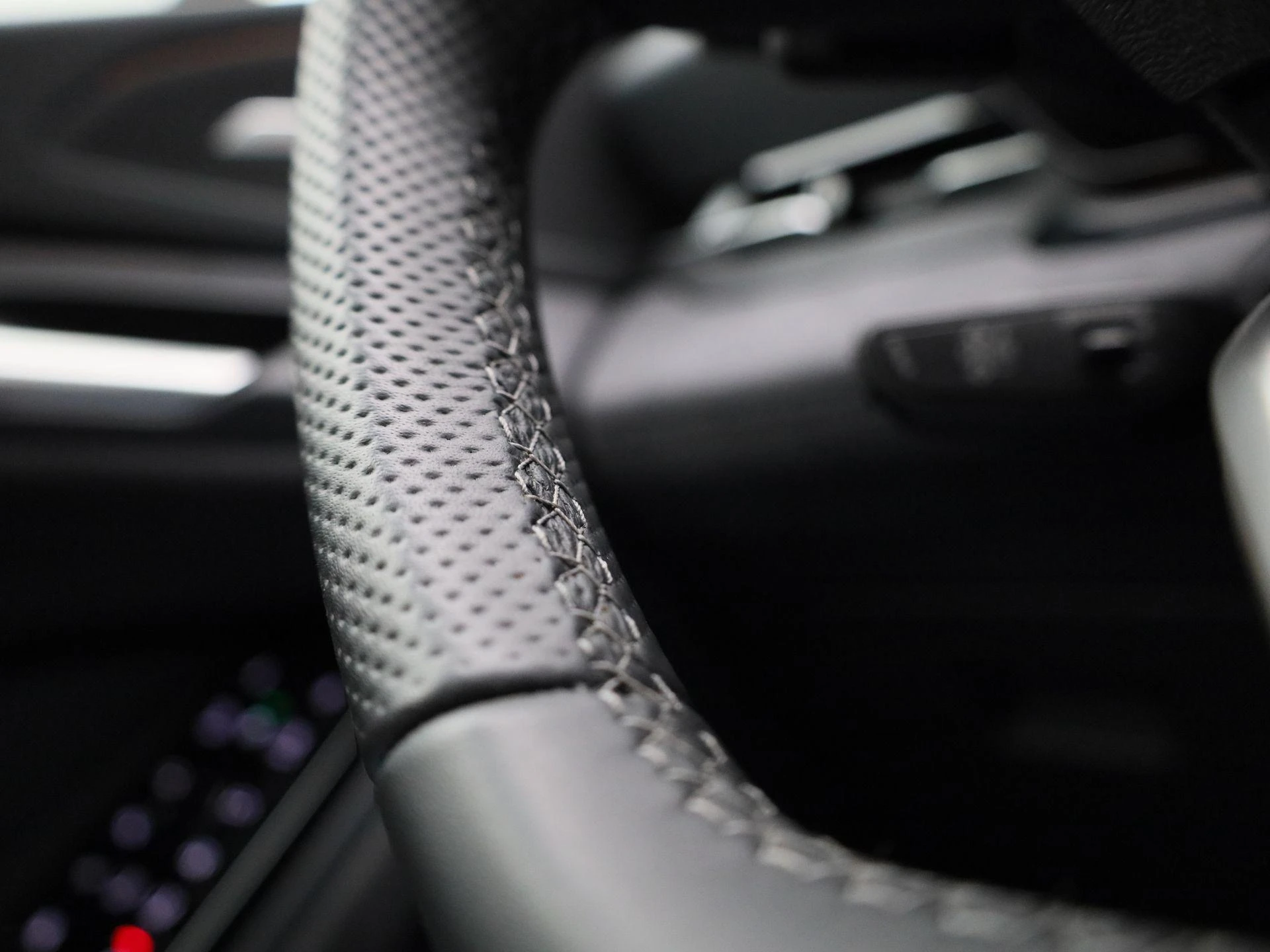 Audi-Q6 e-tron-image-37