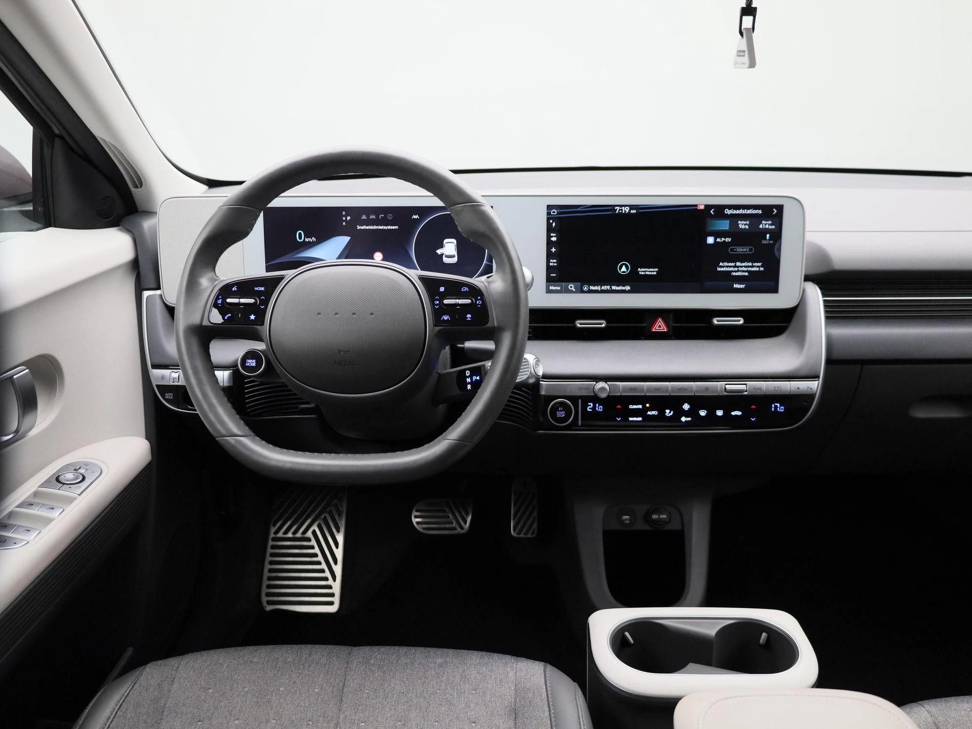 Hyundai-IONIQ 5-image-6