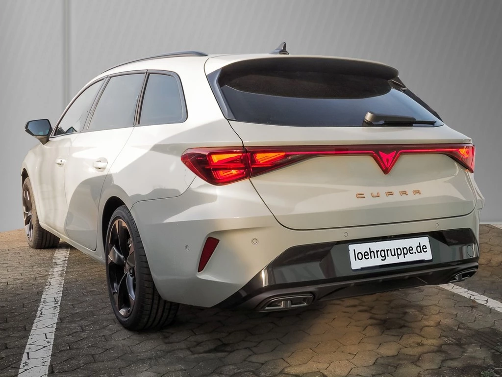 CUPRA Leon Sportstourer ST 1.5 eTSI UPE 50.275 Dynamic