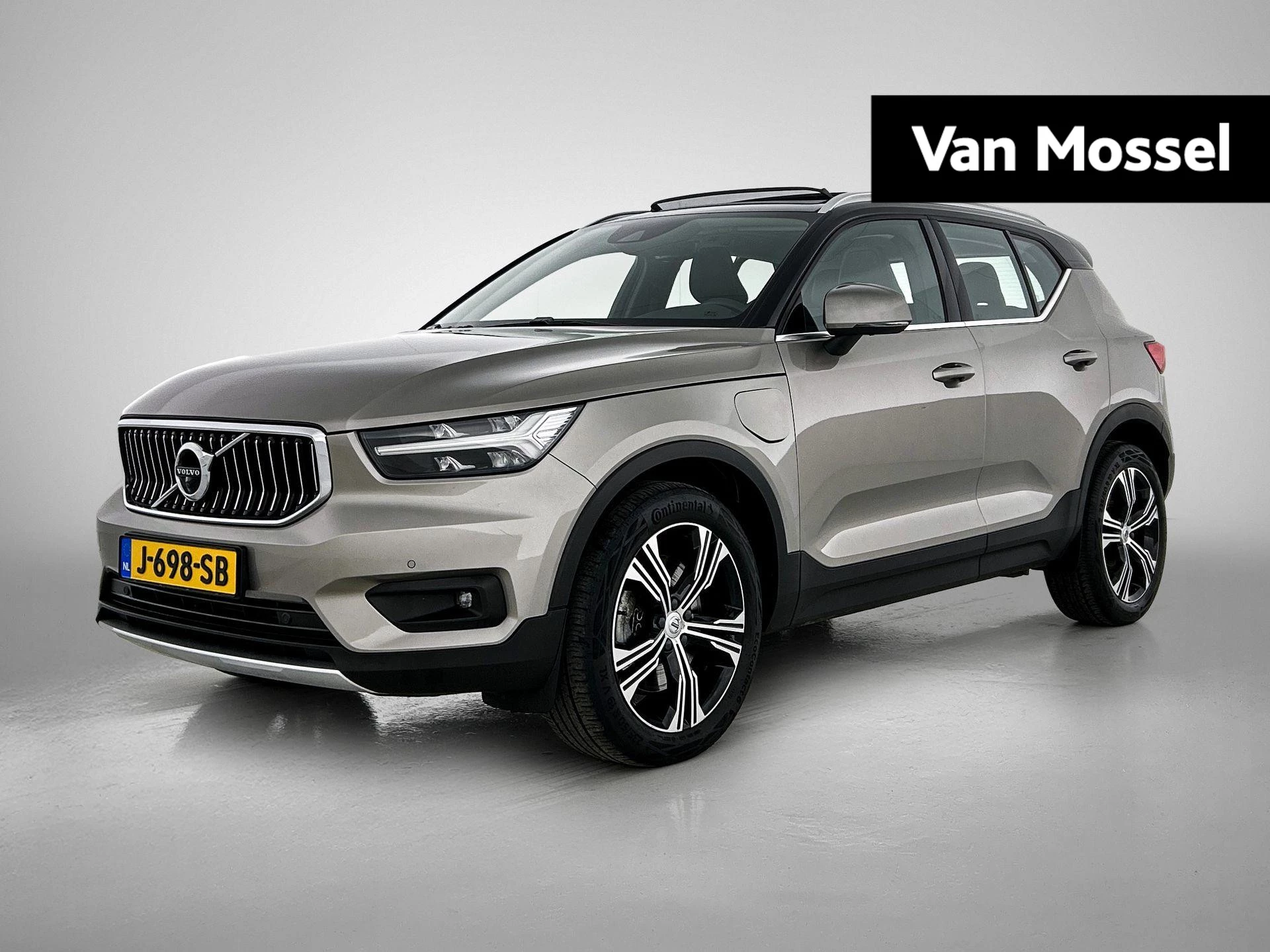 Volvo-XC40-image-0