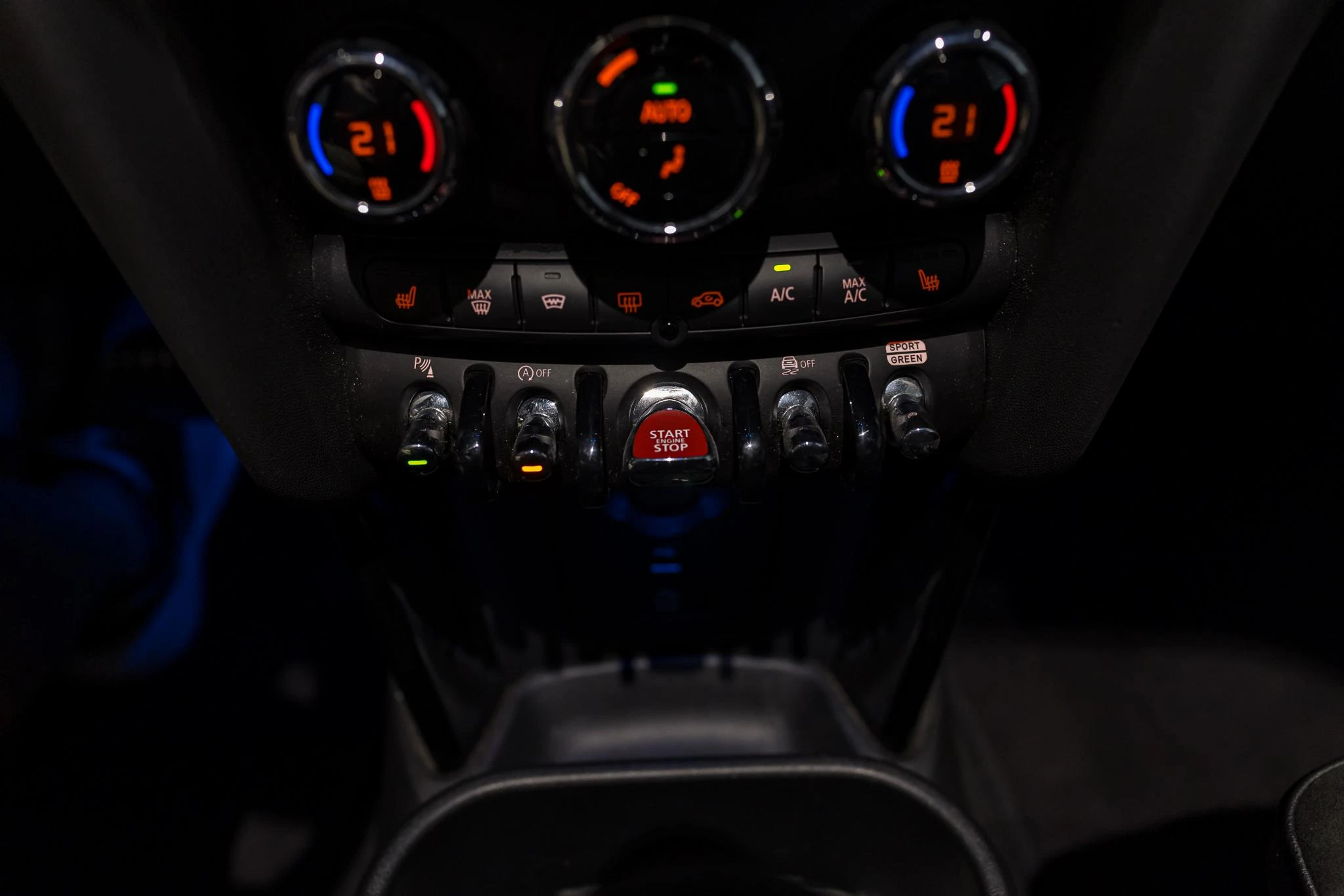 MINI-Cooper-image-35