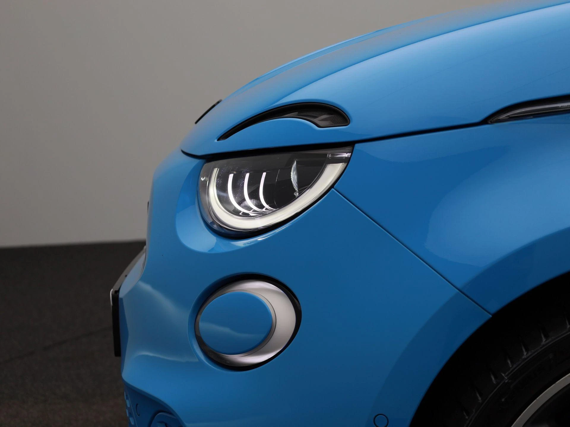 Abarth 500 Abarth Scorpionissima 42 kWh