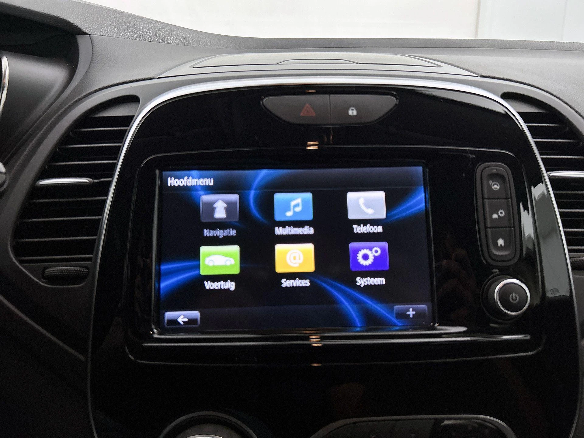 Renault-Captur-image-27