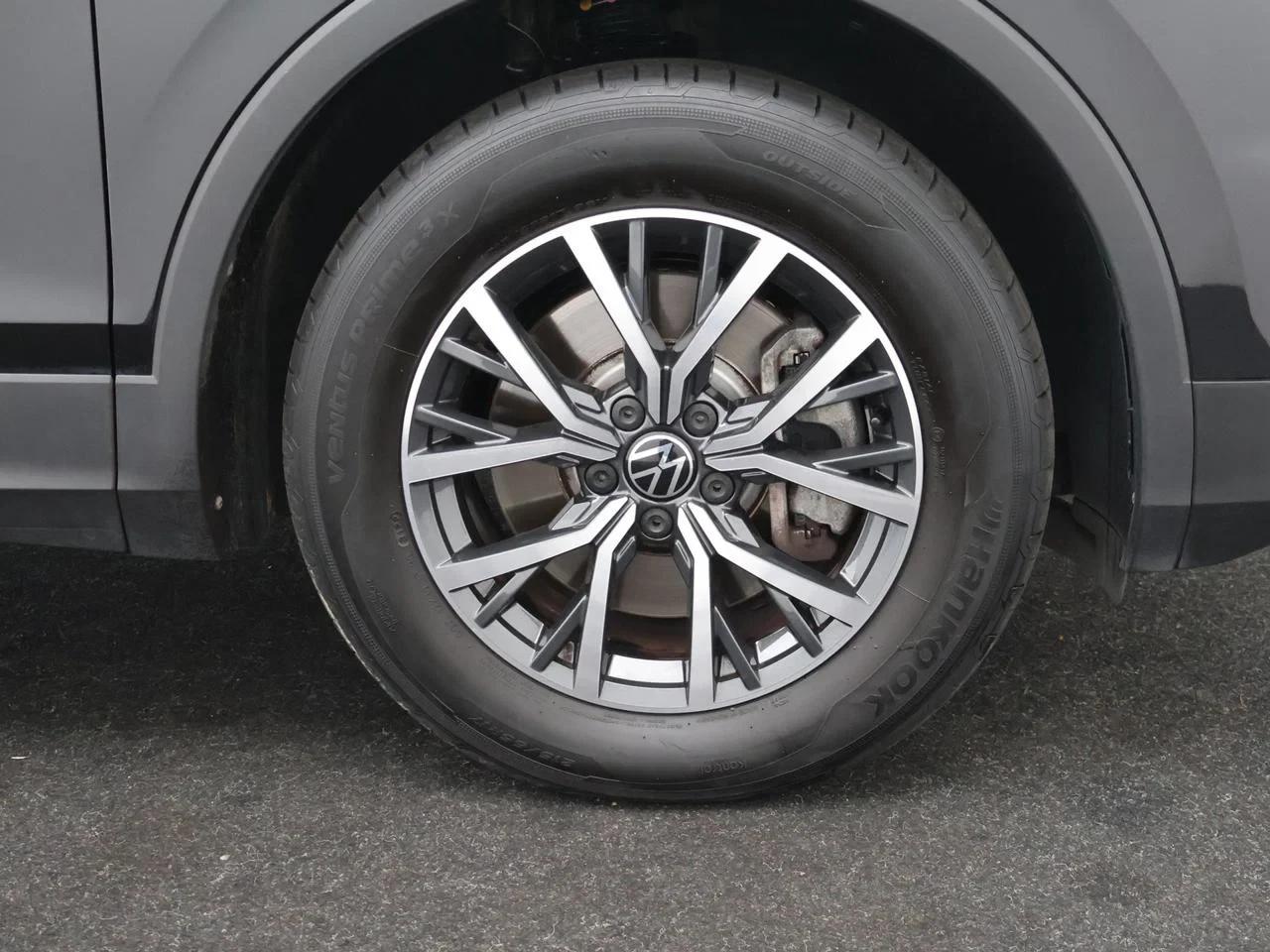 Volkswagen-Tiguan-image-1