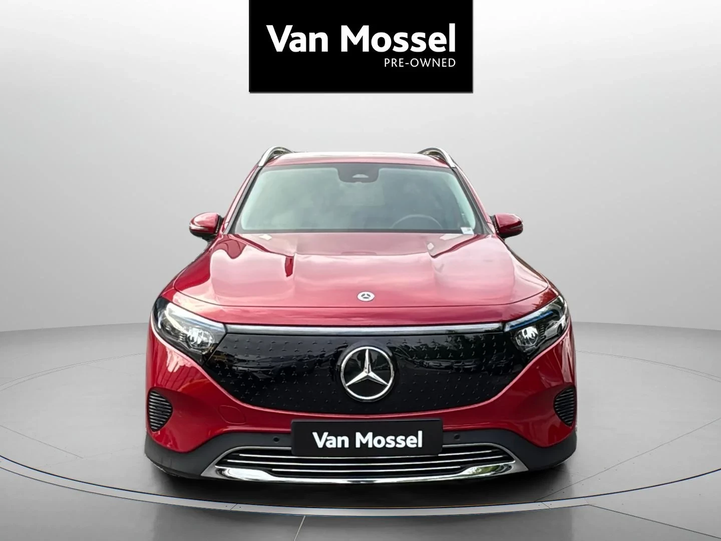 Mercedes-Benz-EQB-image-7
