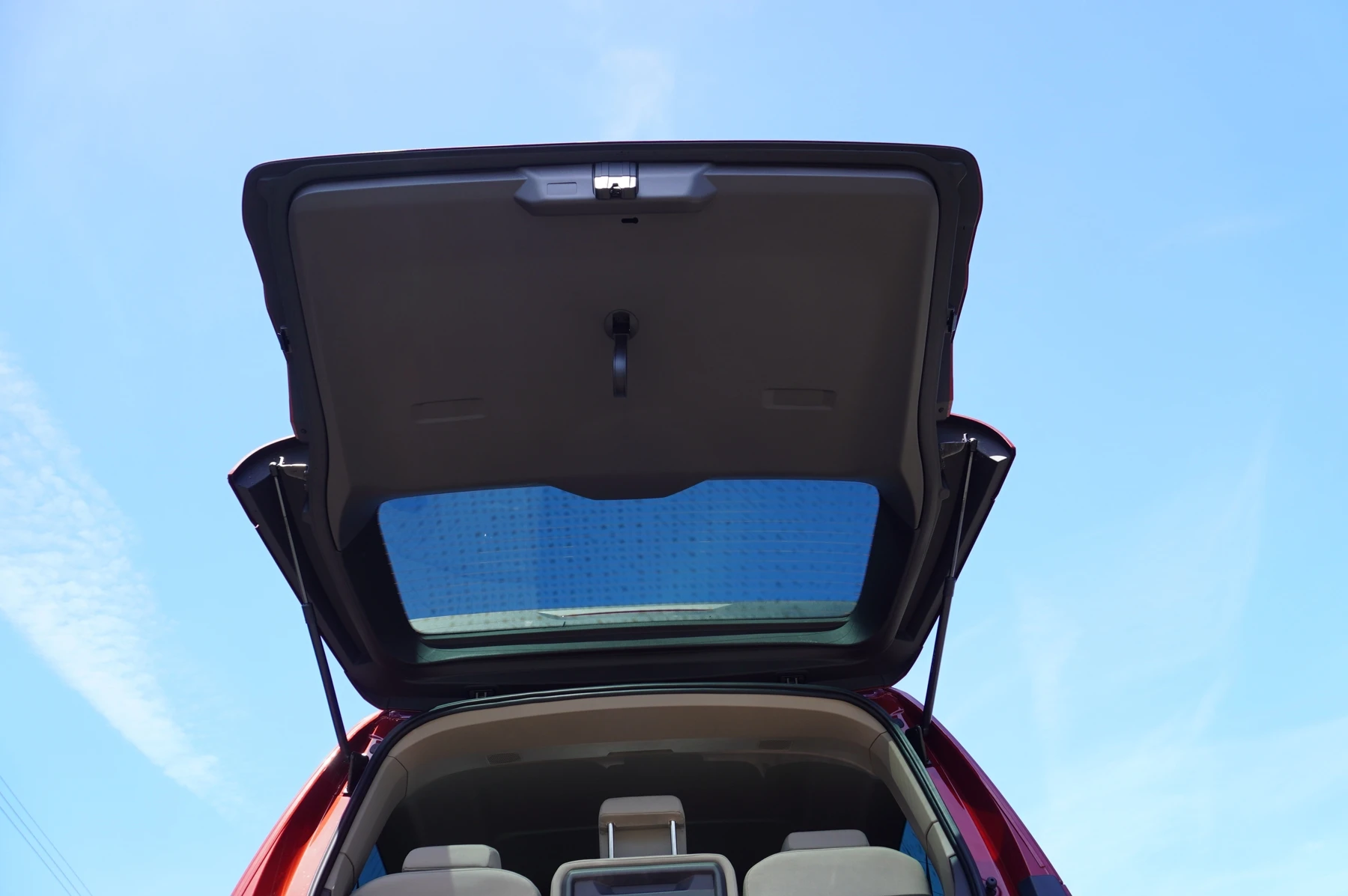Volkswagen-Multivan-image-37