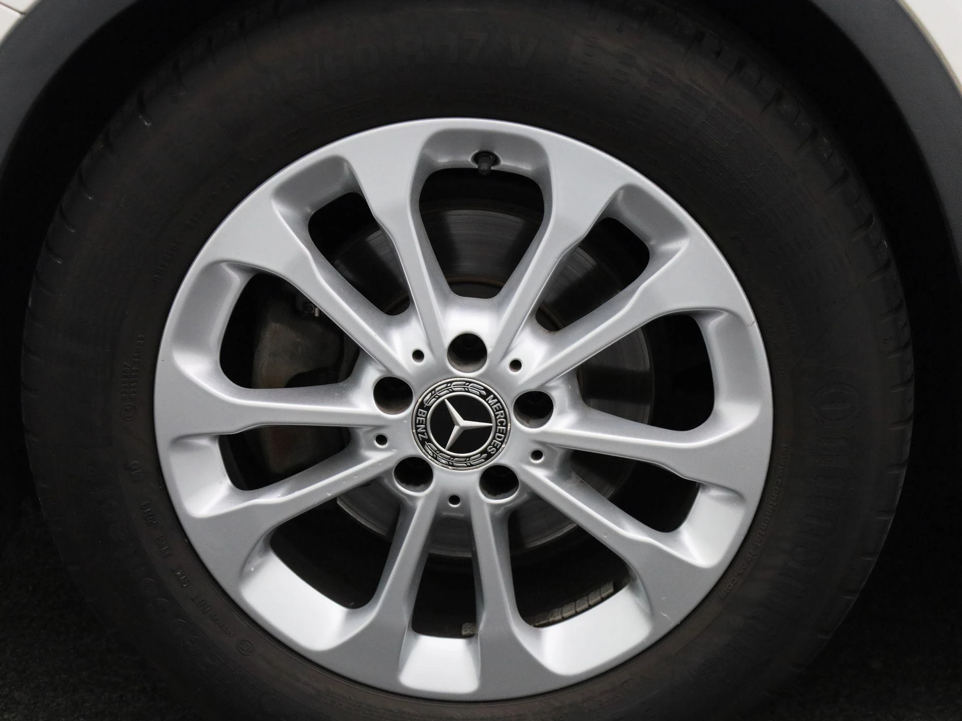 Mercedes-Benz GLA 180 Business Solution Limited