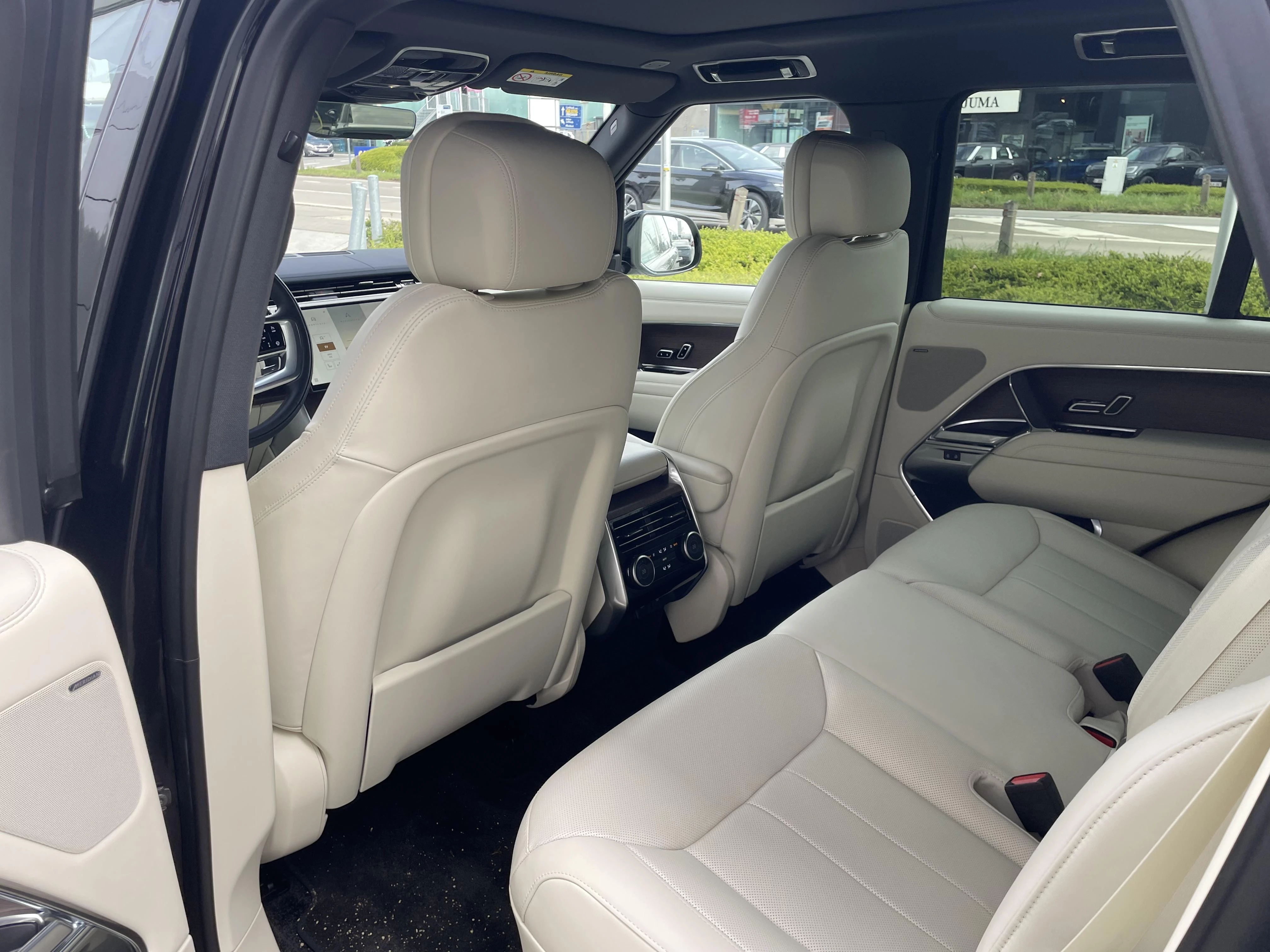 Land Rover Range Rover SWB P460e SE