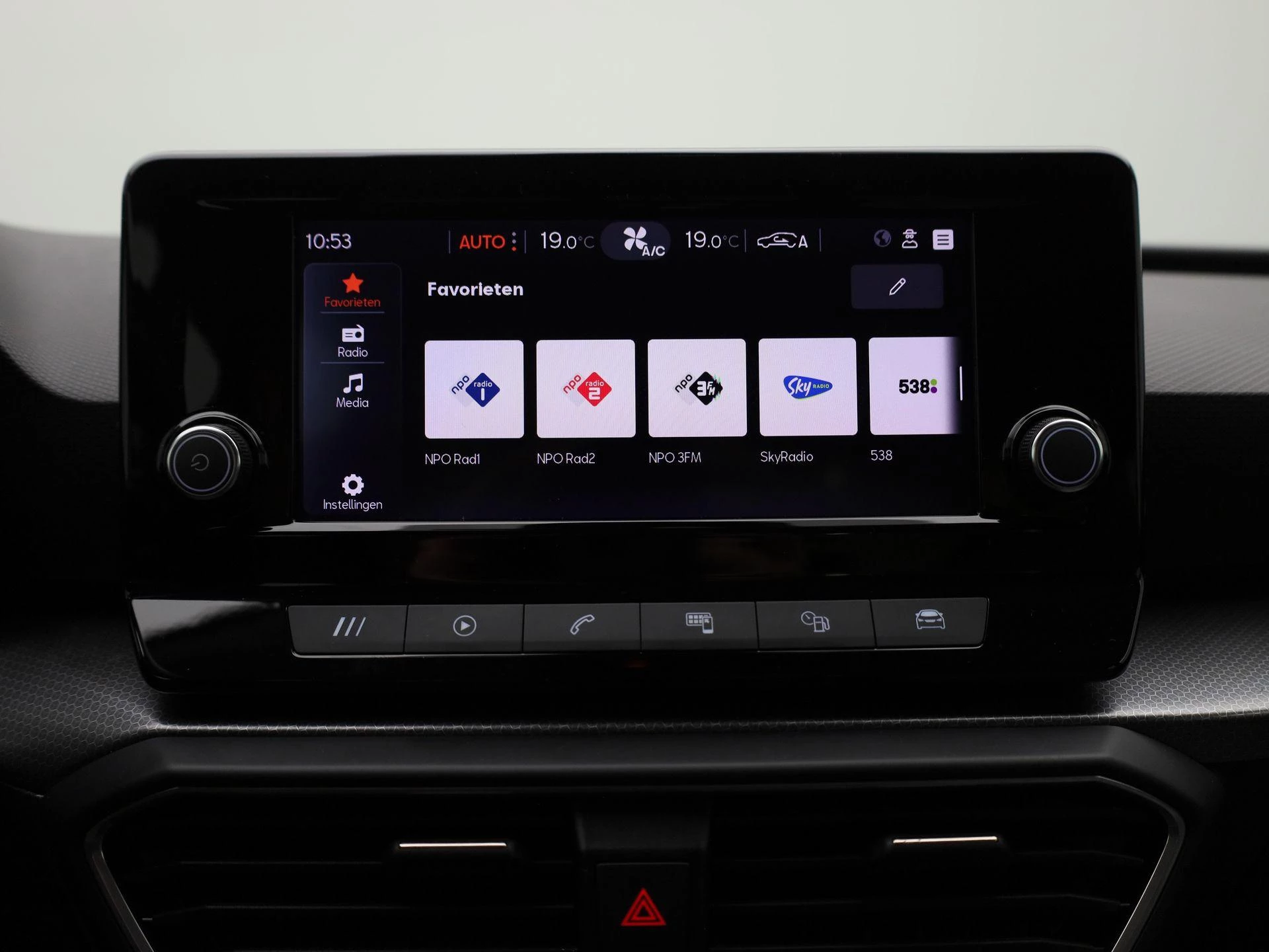 SEAT-Leon-image-16
