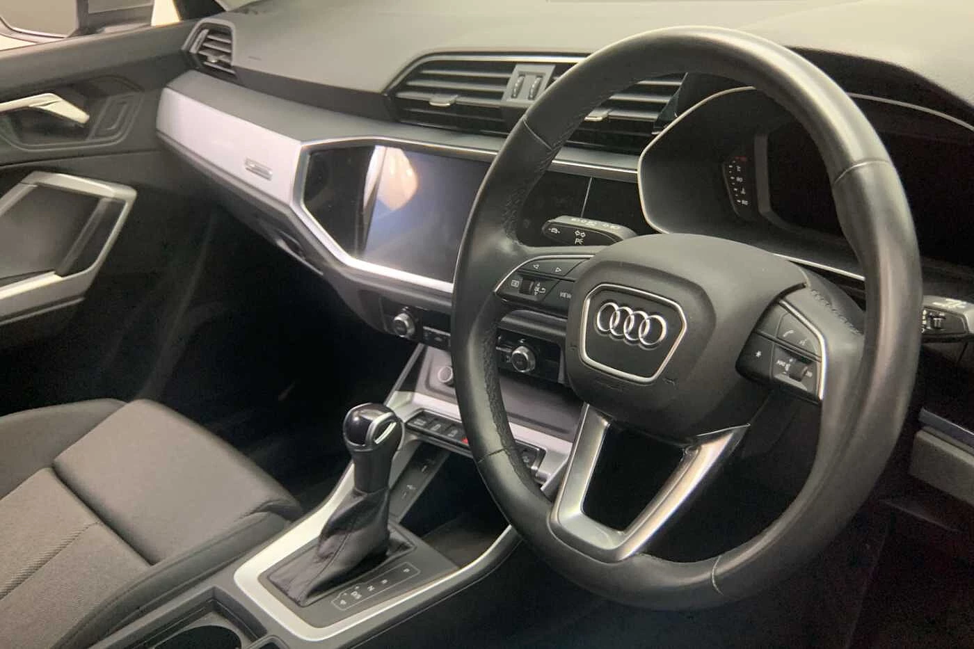 Audi-Q3-image-5