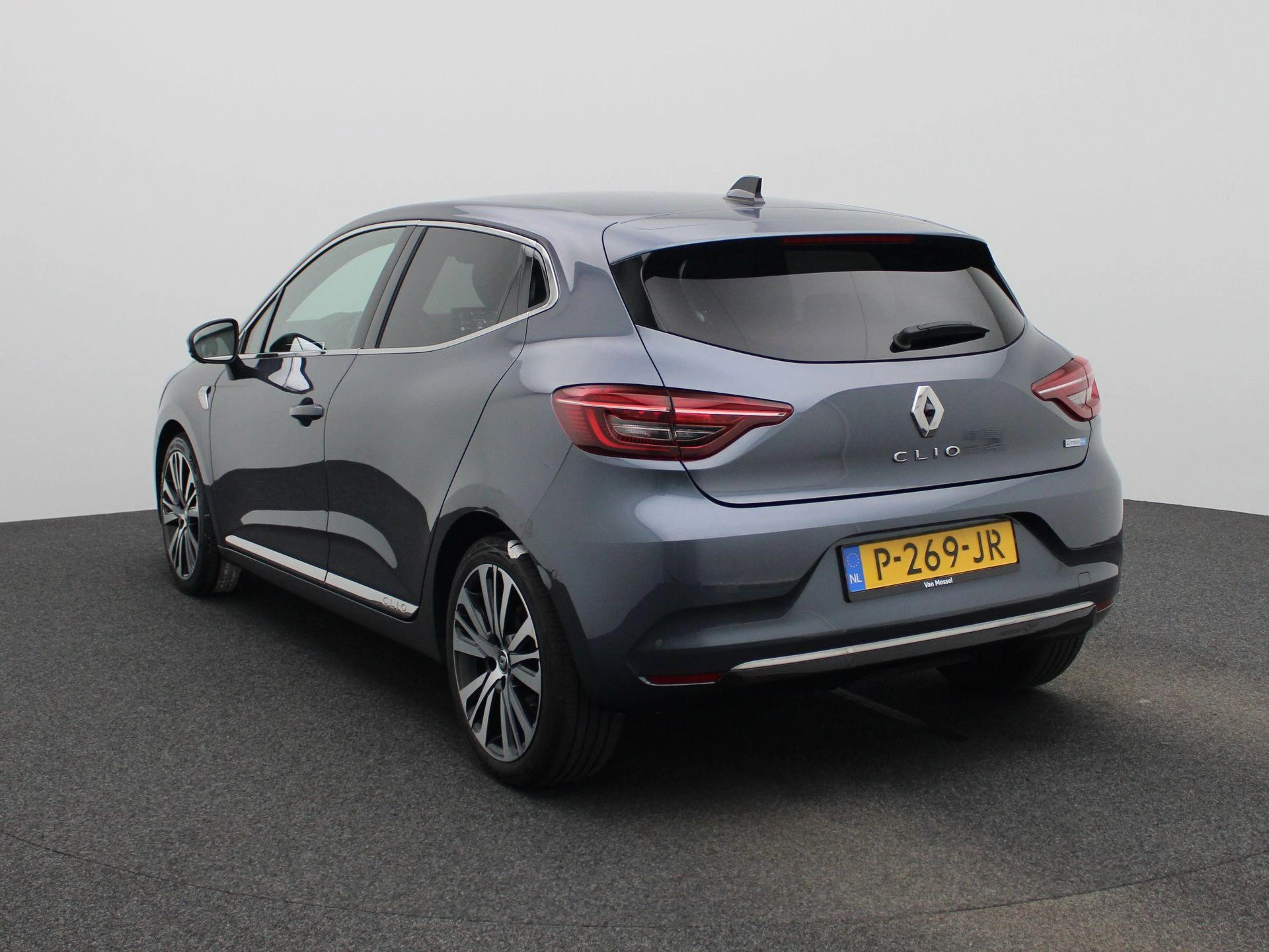 Renault-Clio-image-1