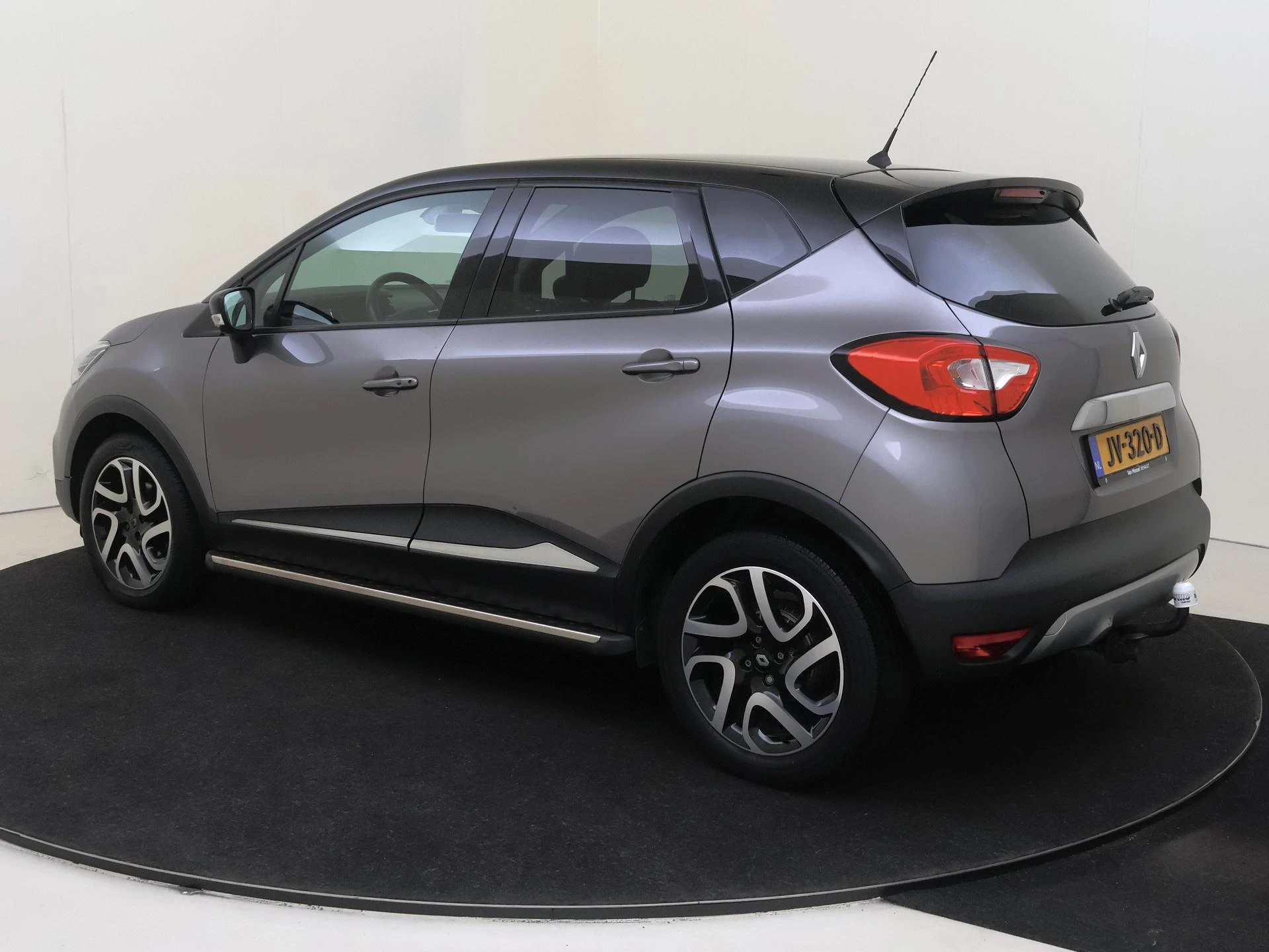 Renault-Captur-image-2