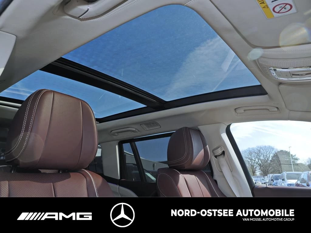 Mercedes-Benz-GLS-image-12