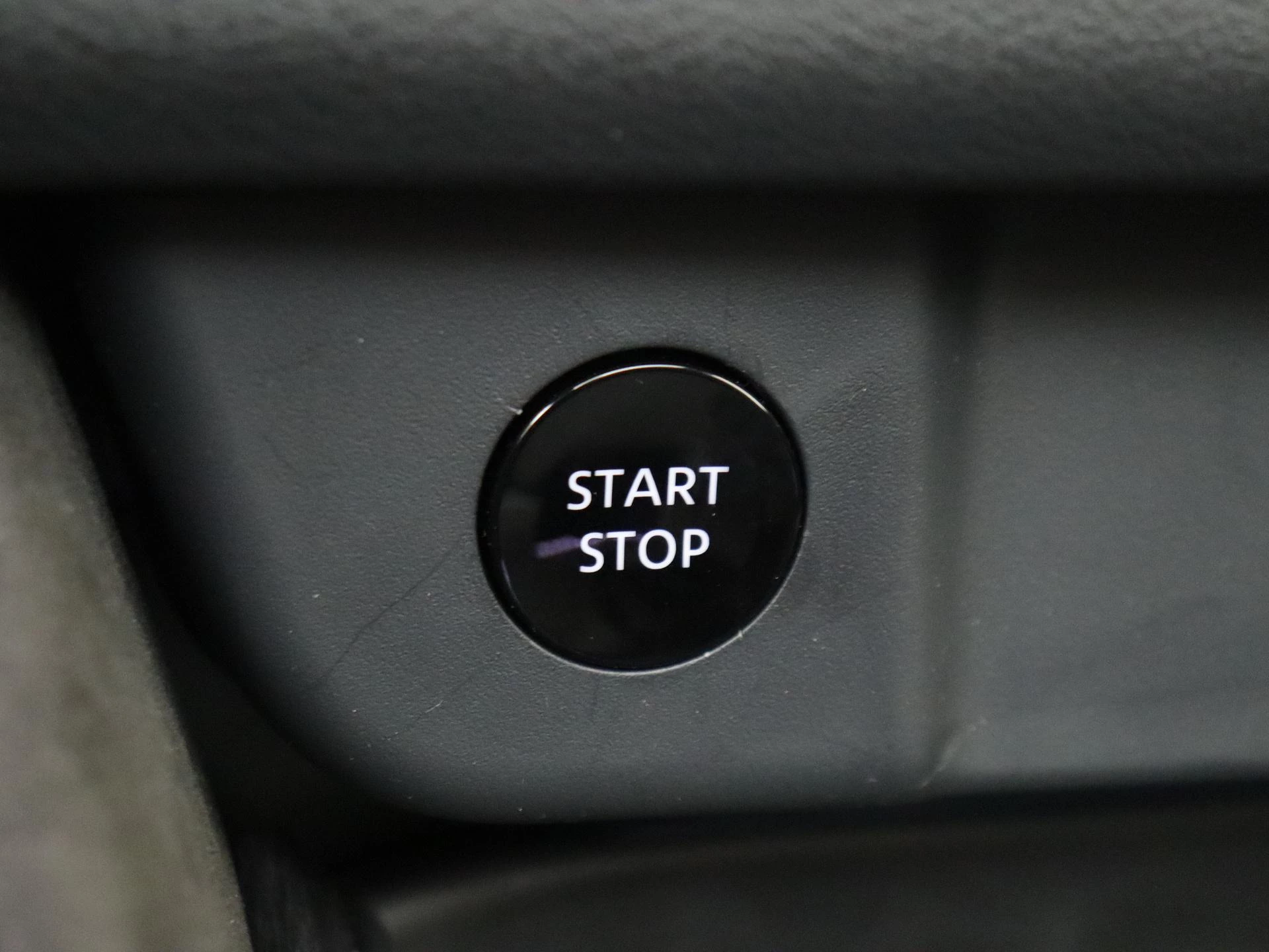 Nissan-QASHQAI-image-19