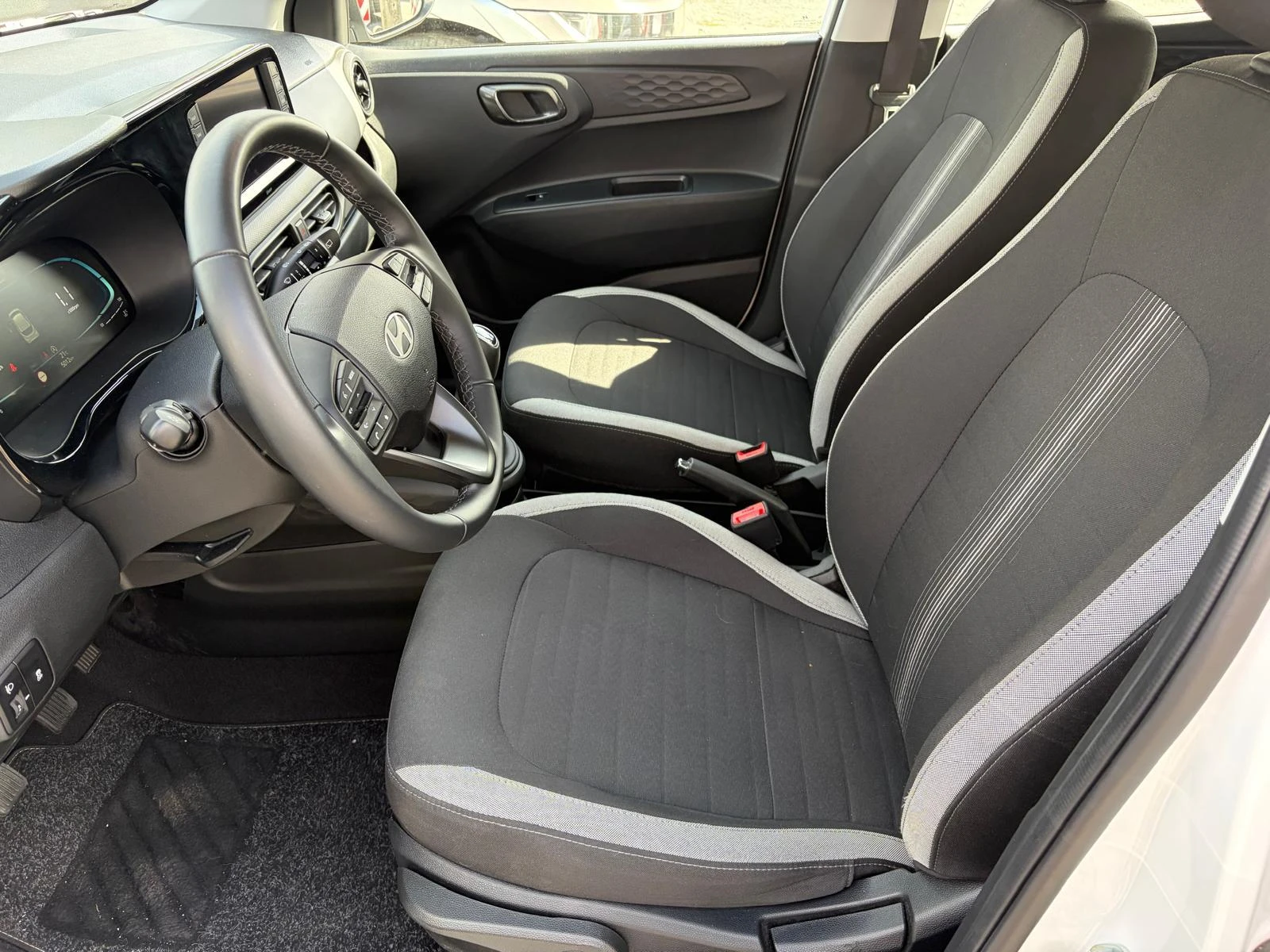 Hyundai-i10-image-6
