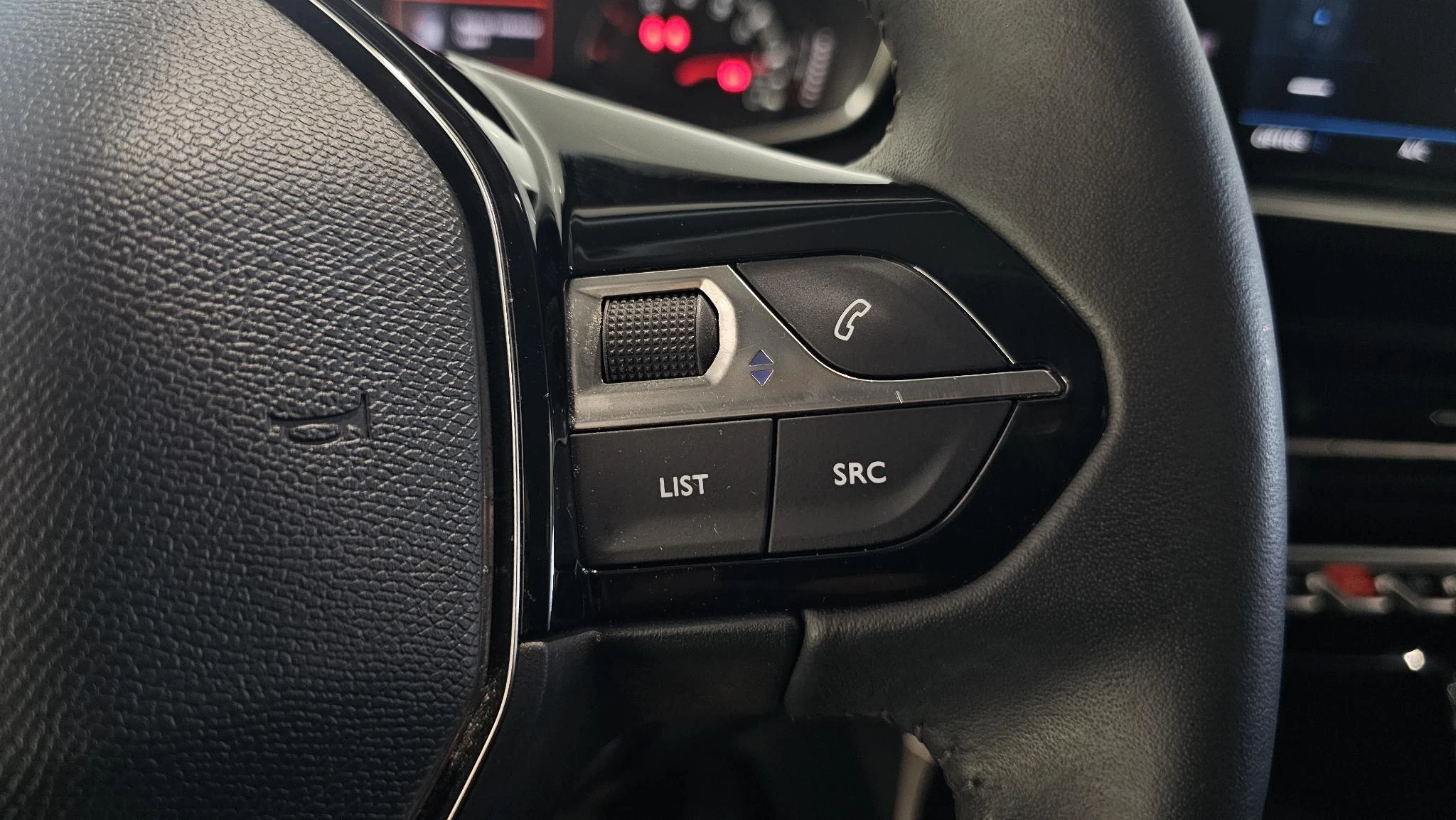 Peugeot-2008-image-15