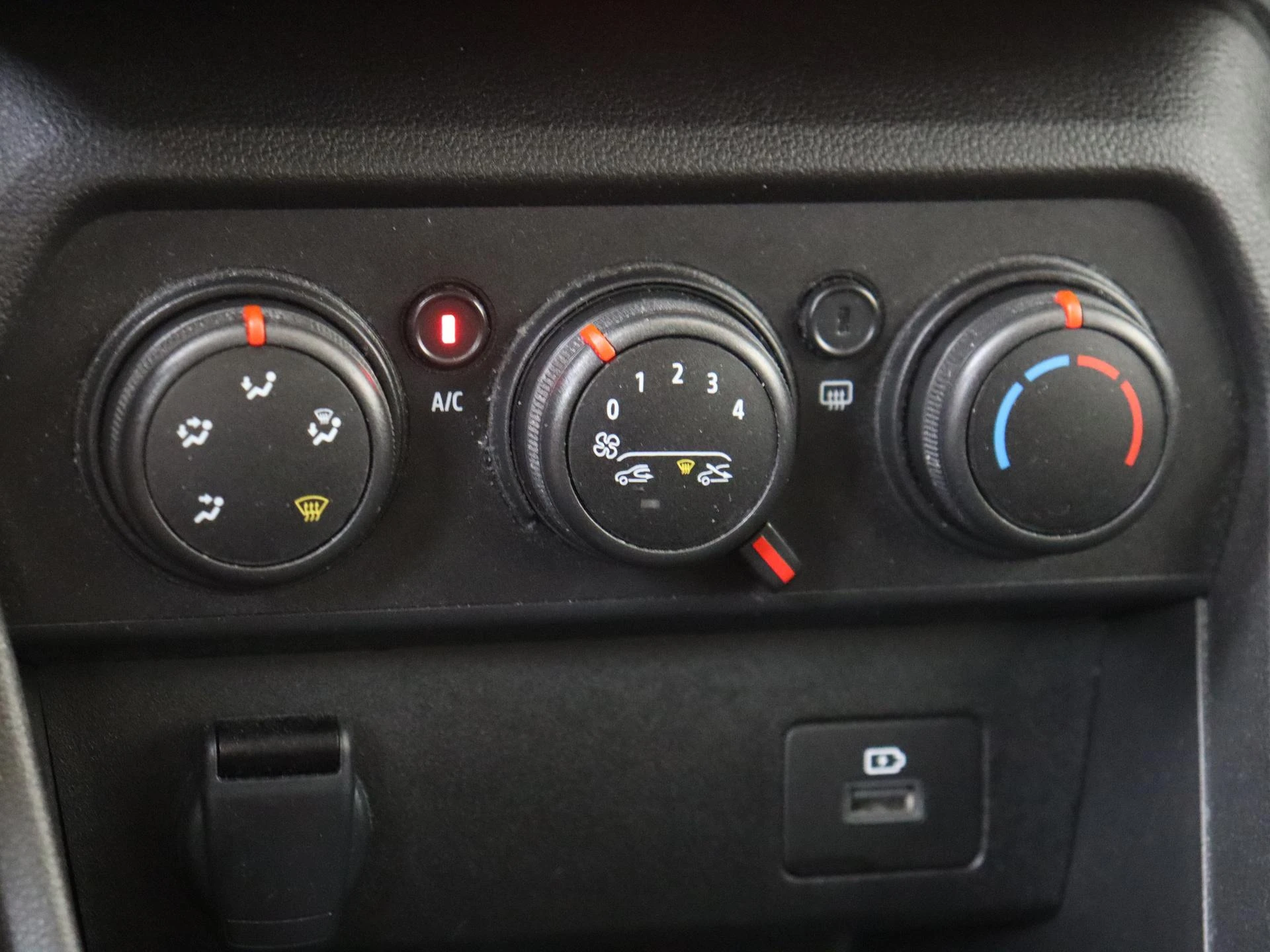 Dacia-Sandero-image-17