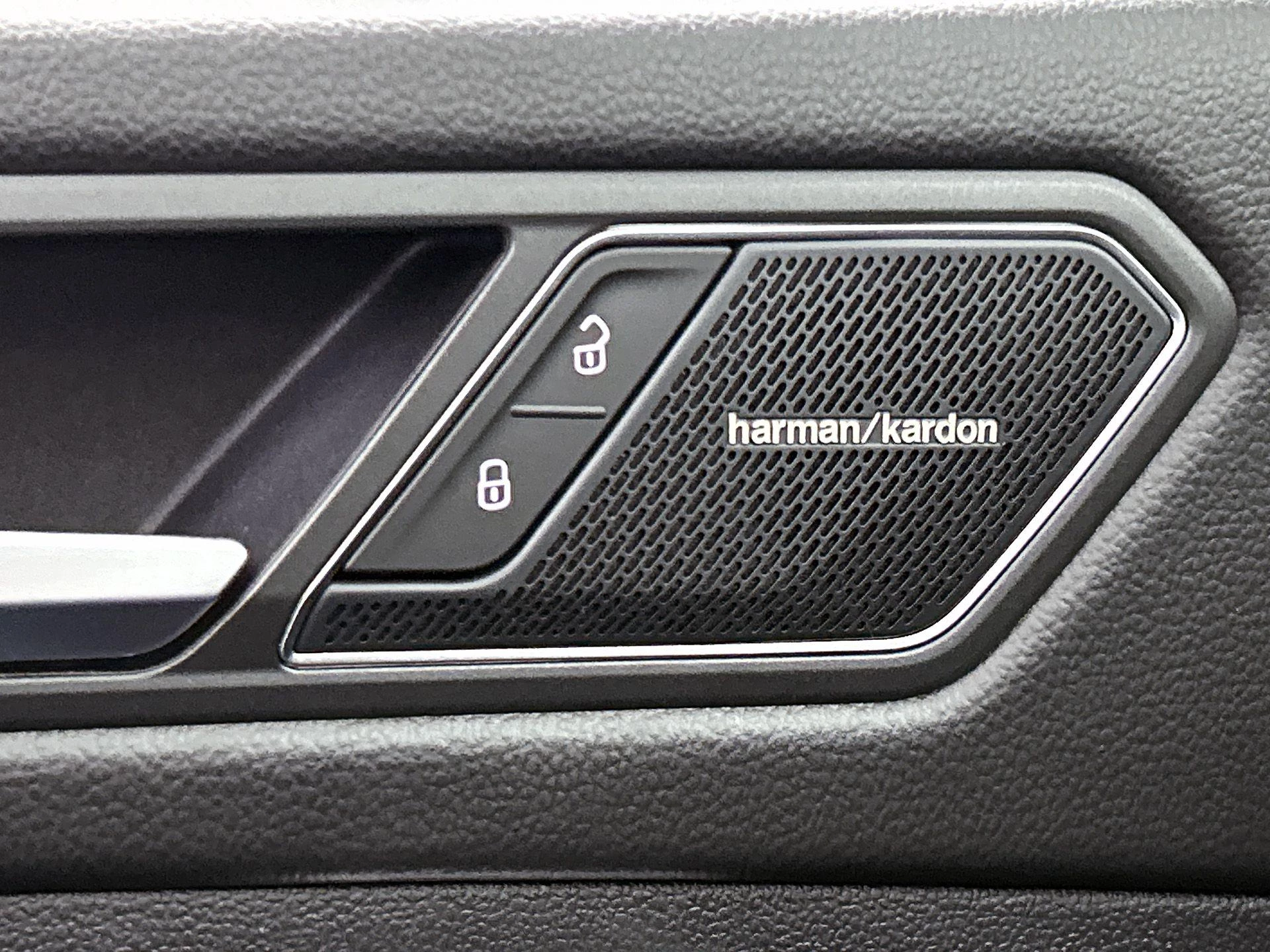 Volkswagen-Tiguan Allspace-image-15