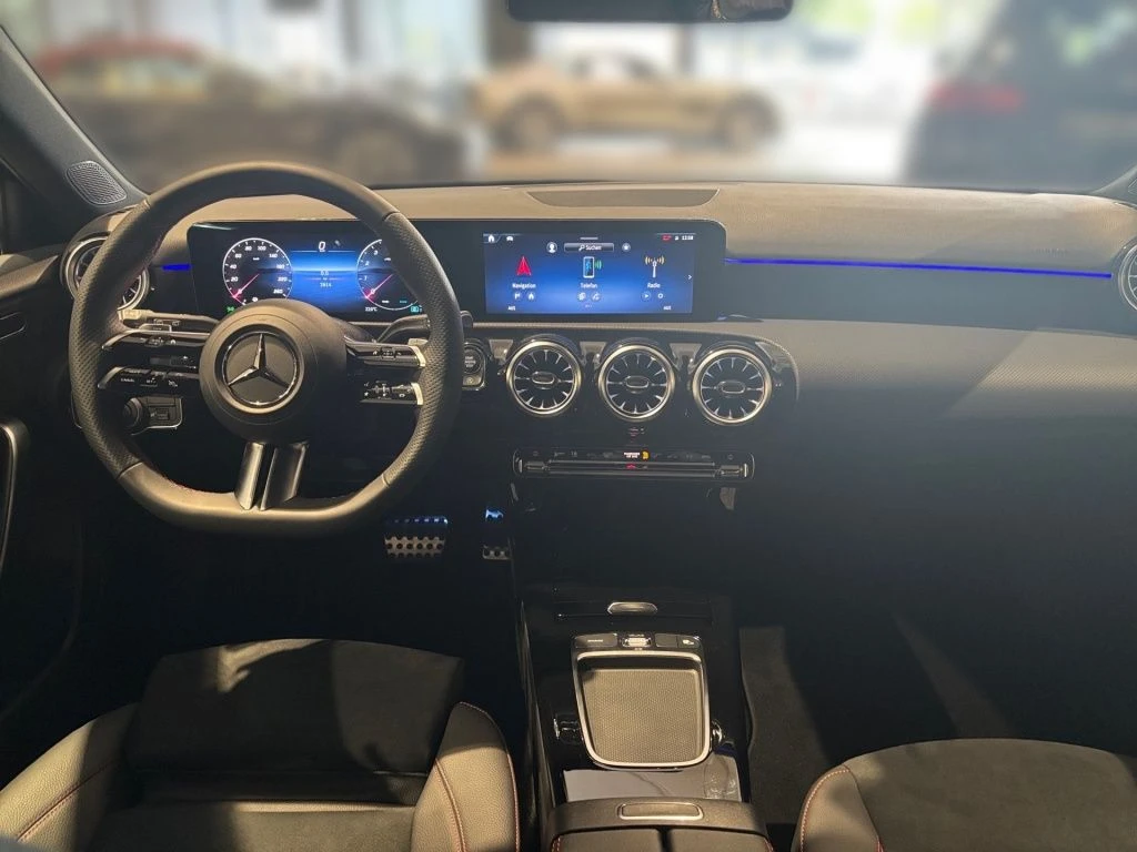 Mercedes-Benz-A-Klasse 200-image-11