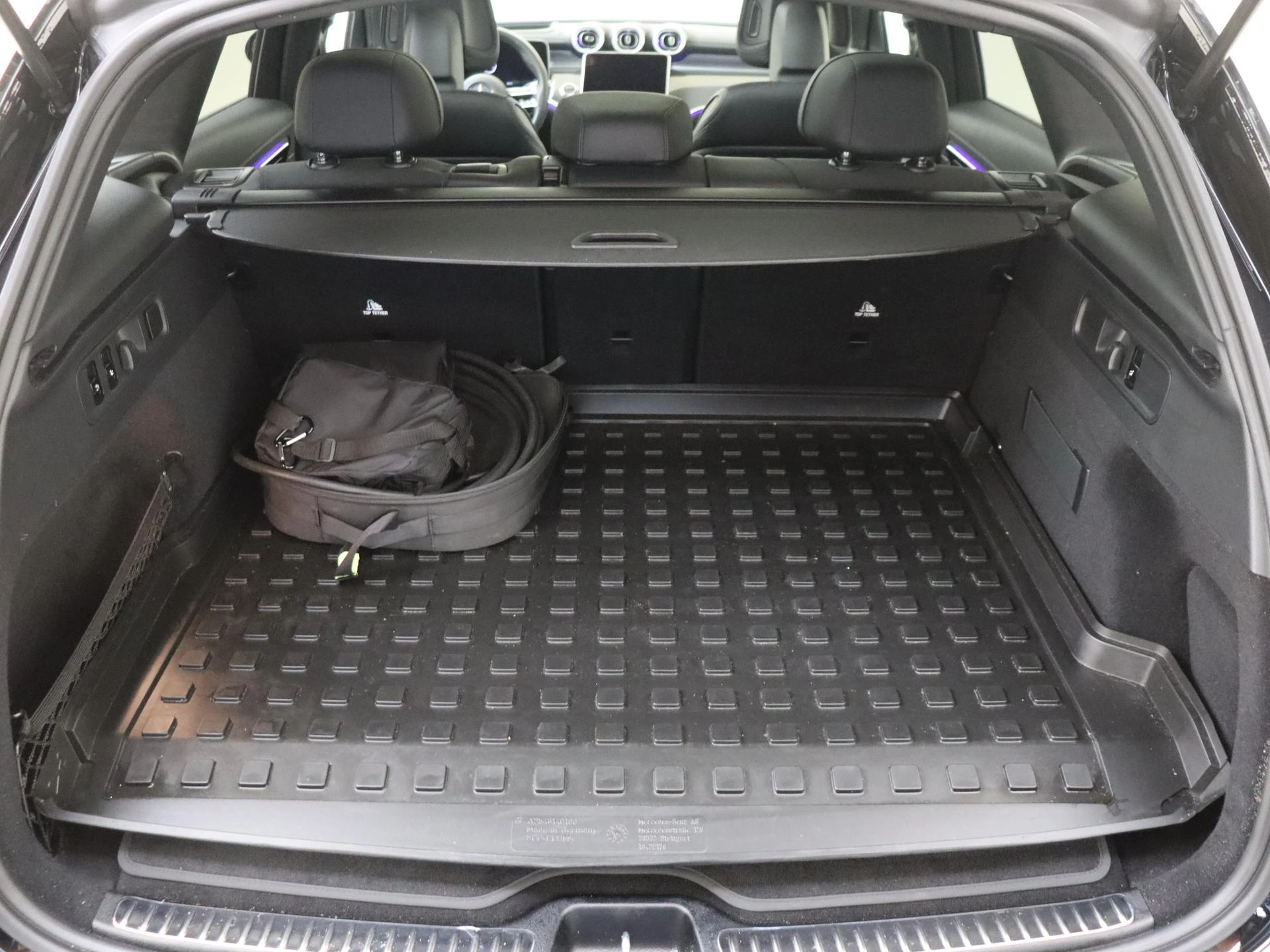 Mercedes-Benz-GLC-image-28