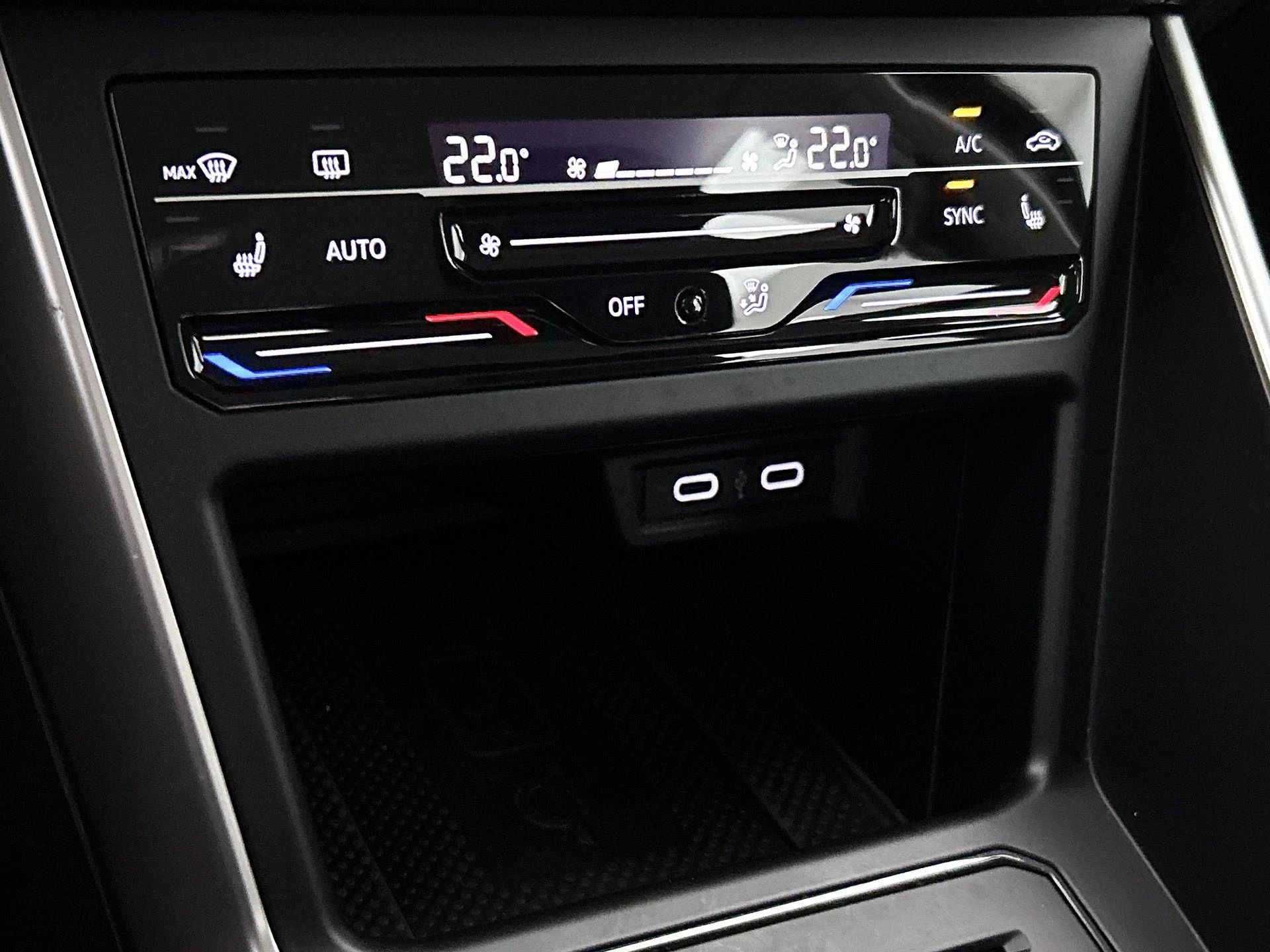 Volkswagen-Polo-image-24