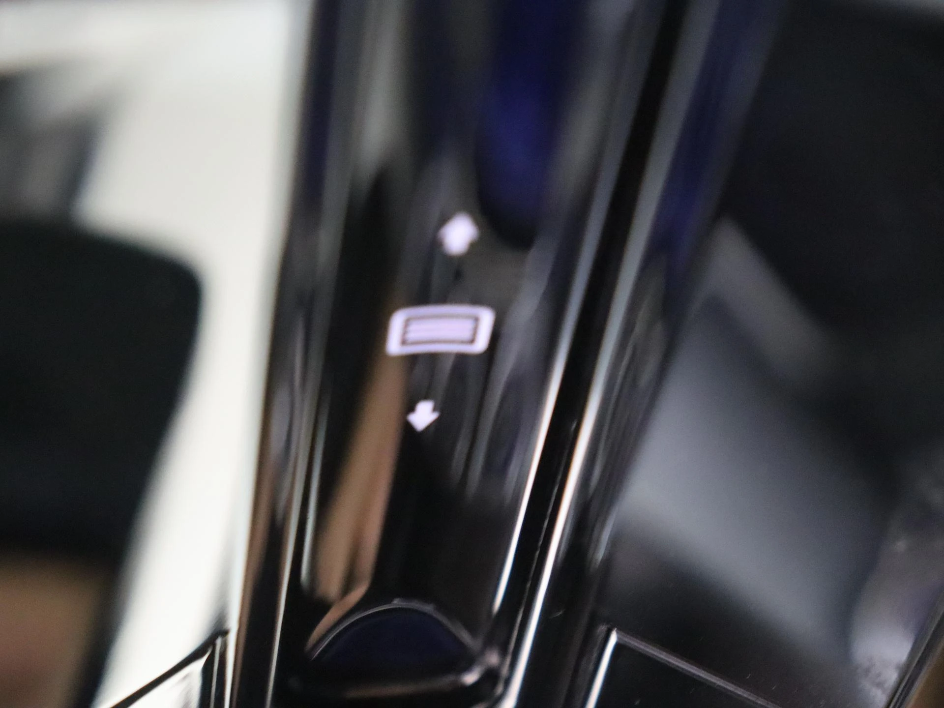 Mercedes-Benz-GLC-image-22