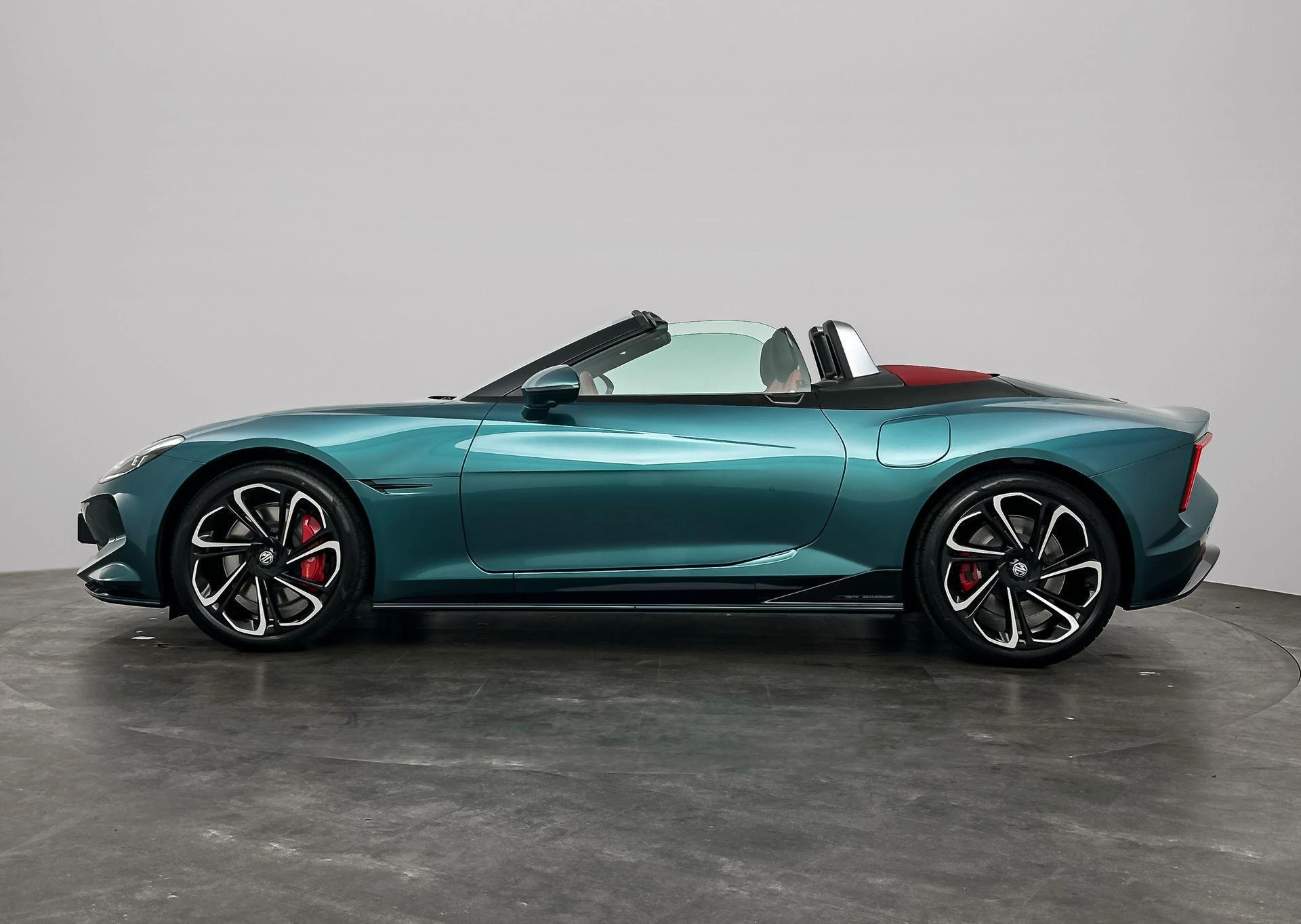 MG Cyberster Trophy Extended Range 77kWh