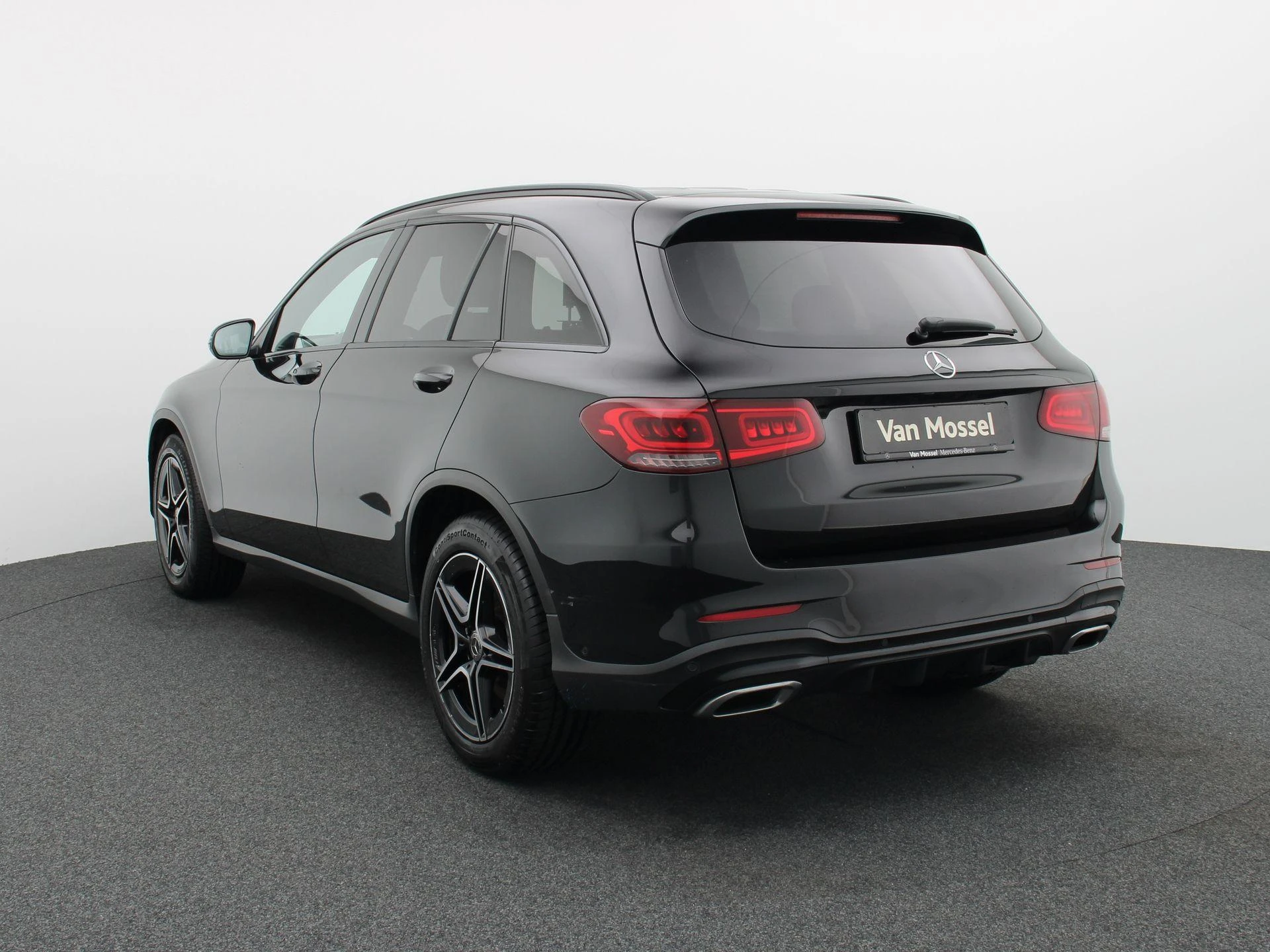 Mercedes-Benz-GLC-image-1
