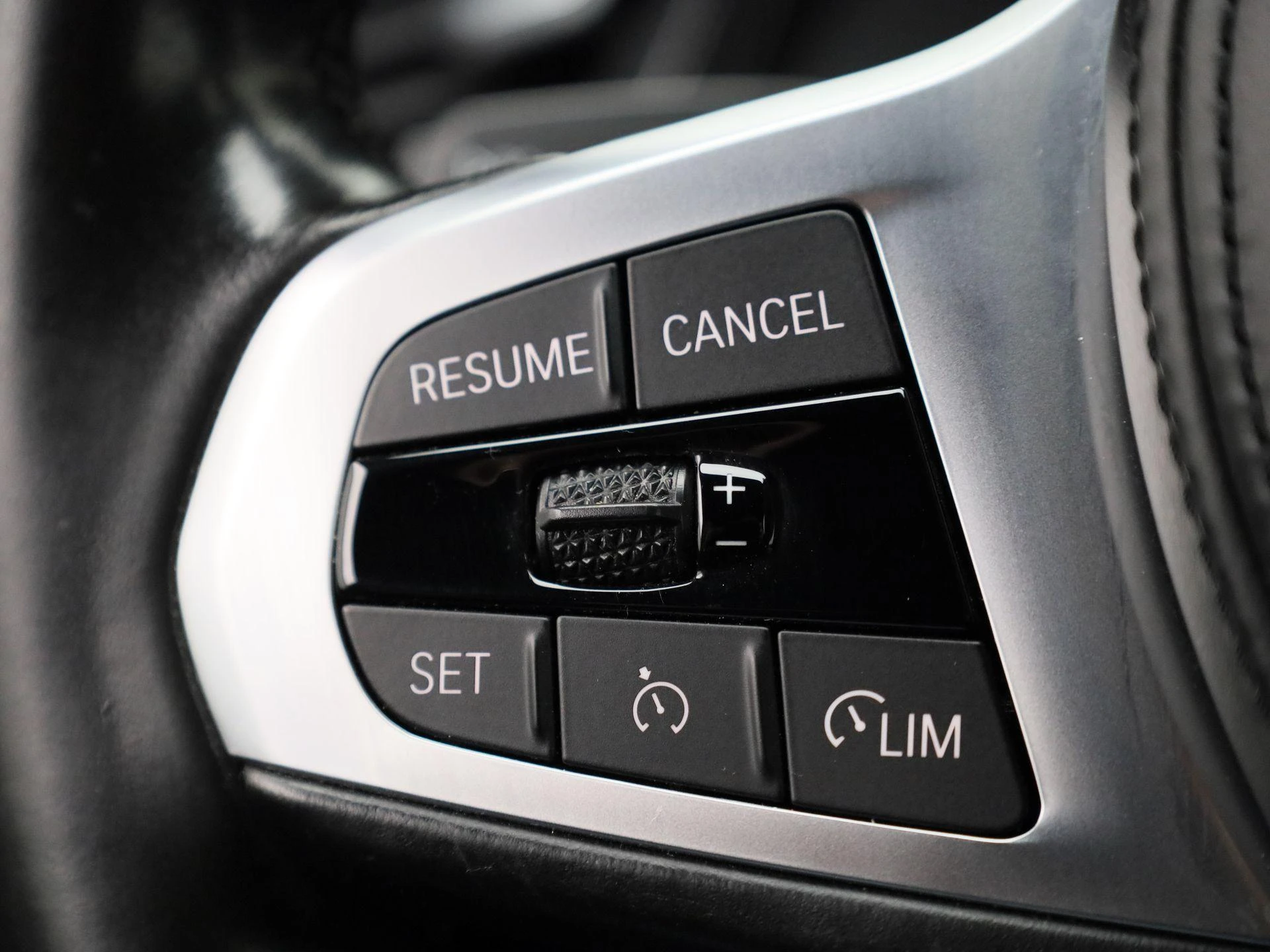 BMW-1 Reeks-image-18