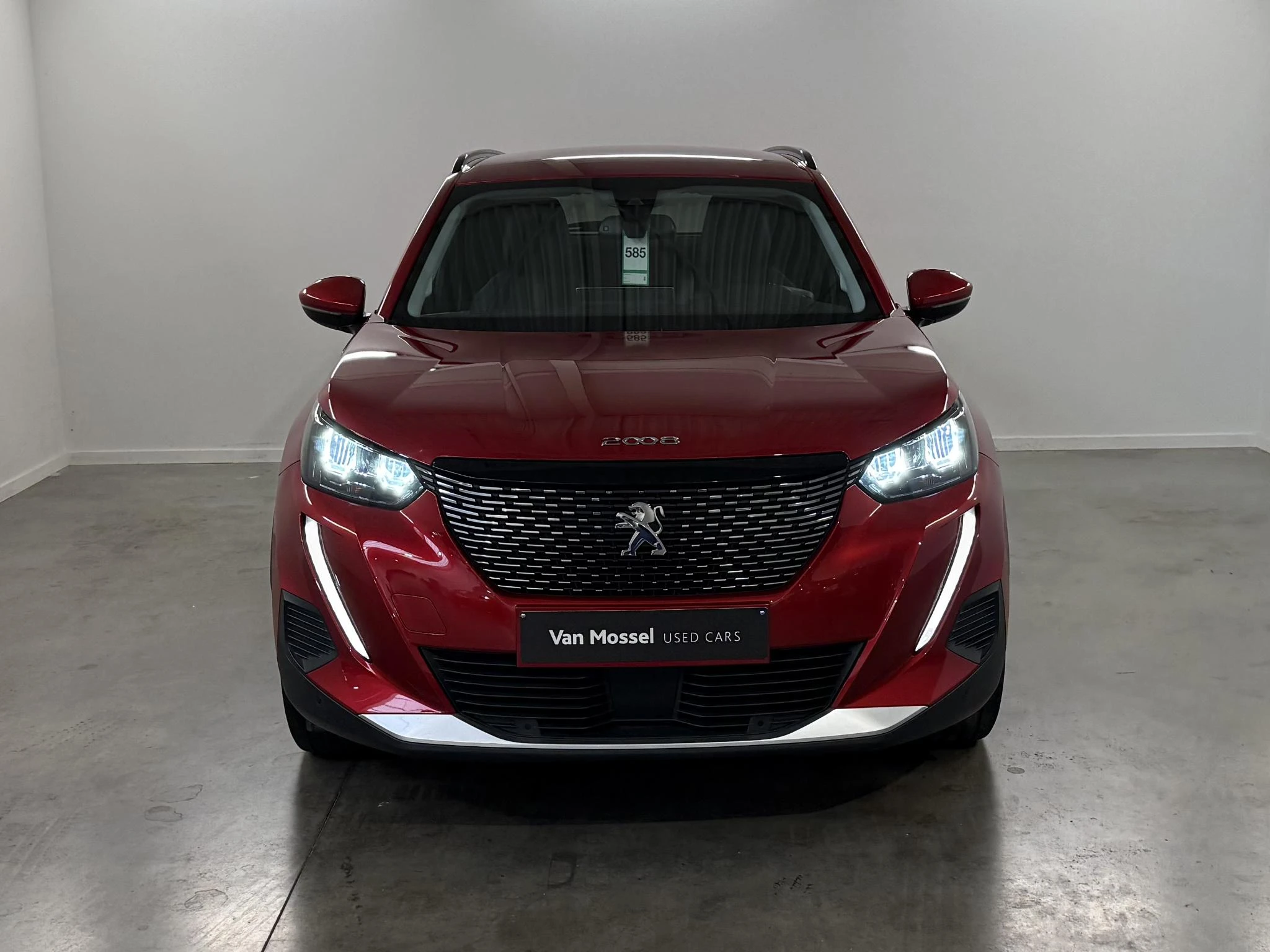 Peugeot-2008-image-1