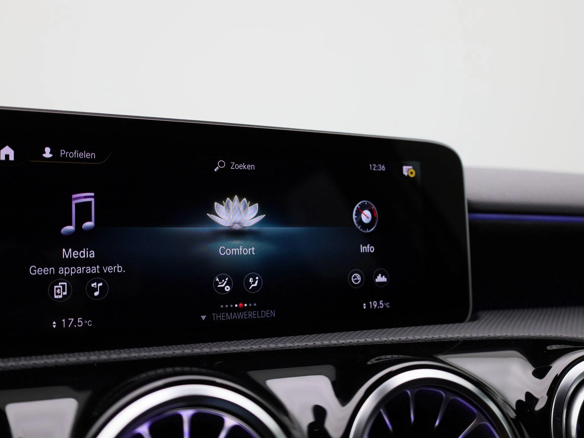 Mercedes-Benz-A-Klasse-image-19
