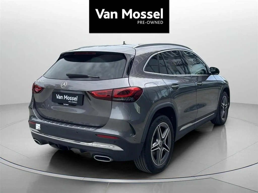 Mercedes-Benz-GLA-image-4