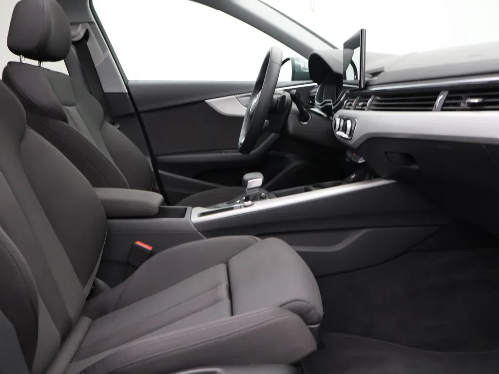 Audi-A4-image-12
