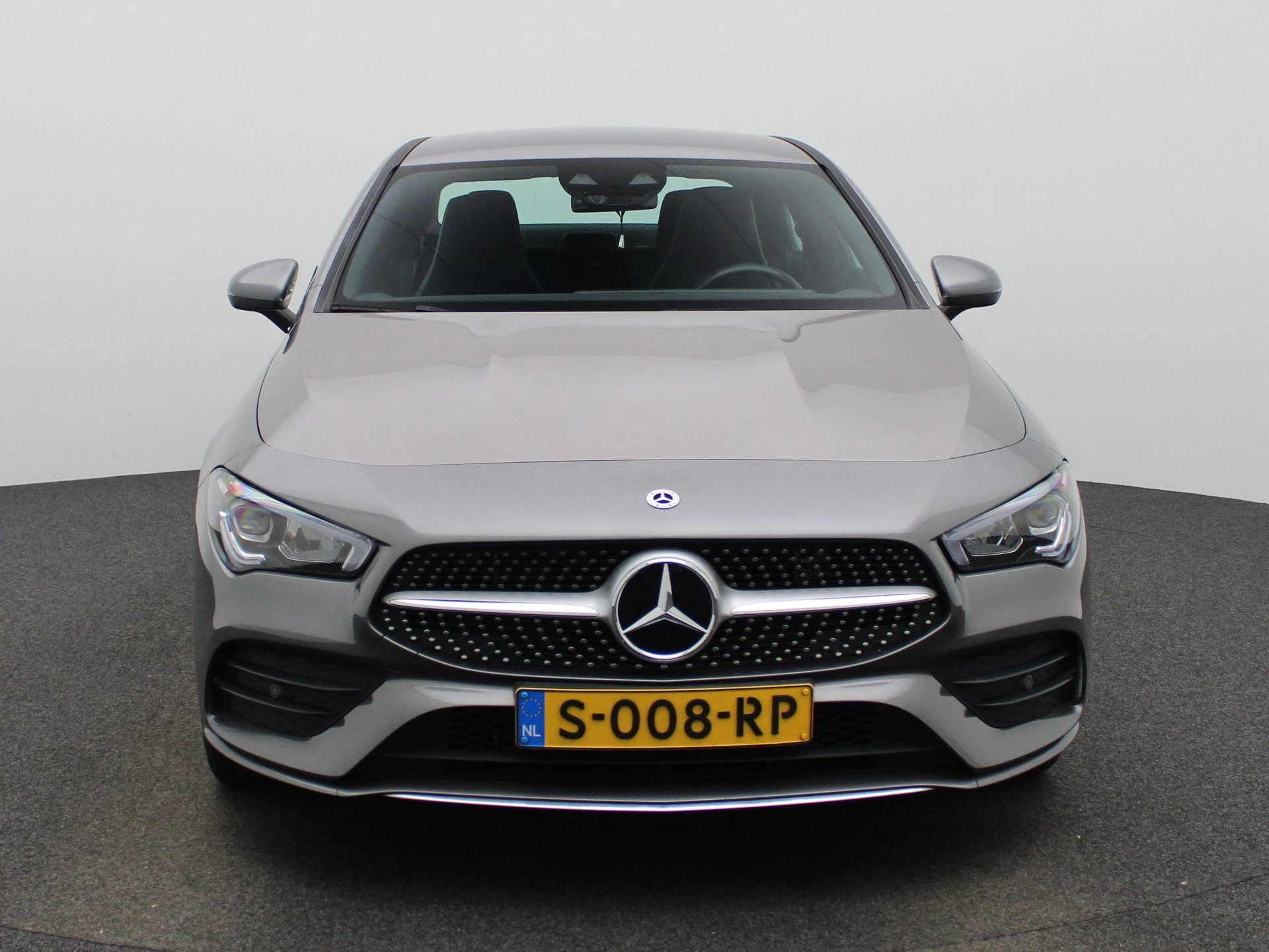 Mercedes-Benz-CLA-image-4