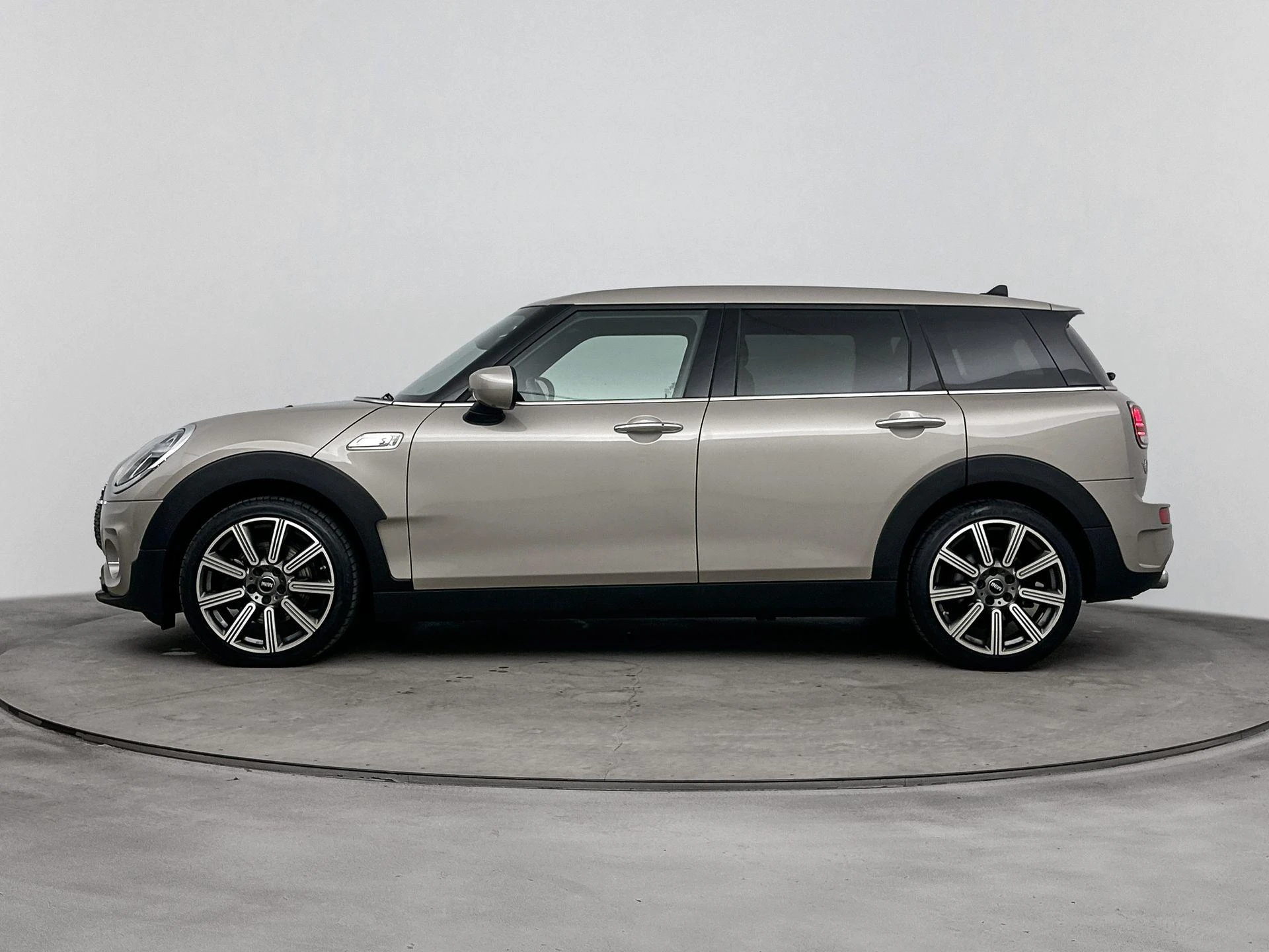 MINI-Clubman-image-1