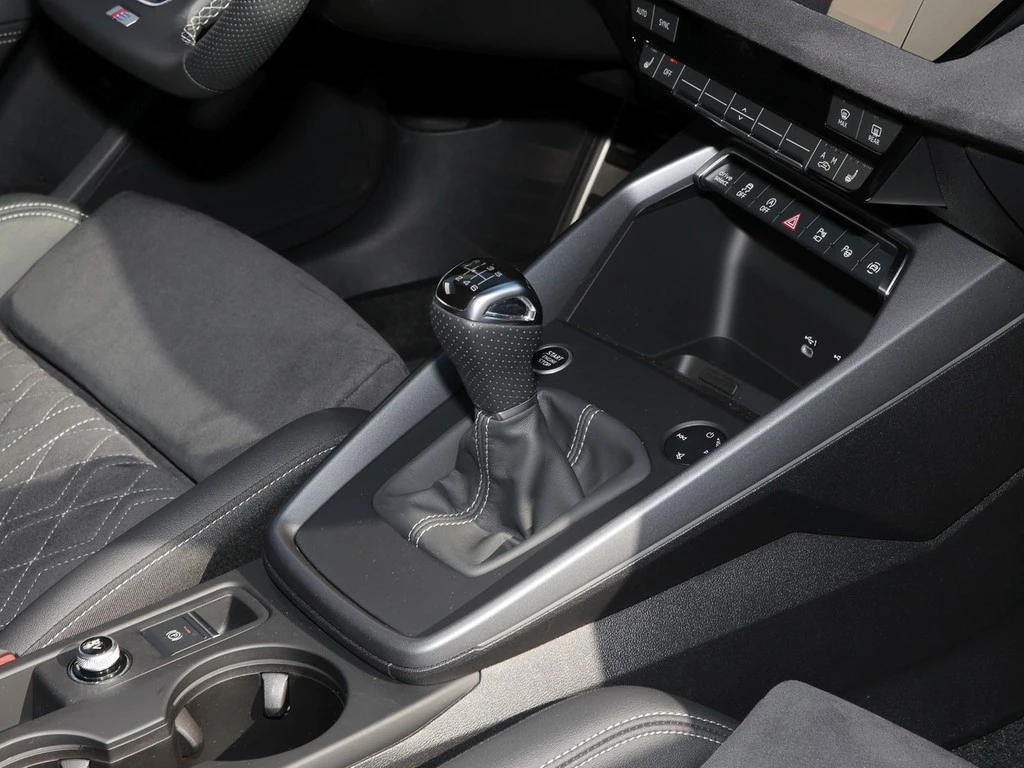 Audi A3 Limousine 30 TFSI S line Inter ACC Kamera GWP