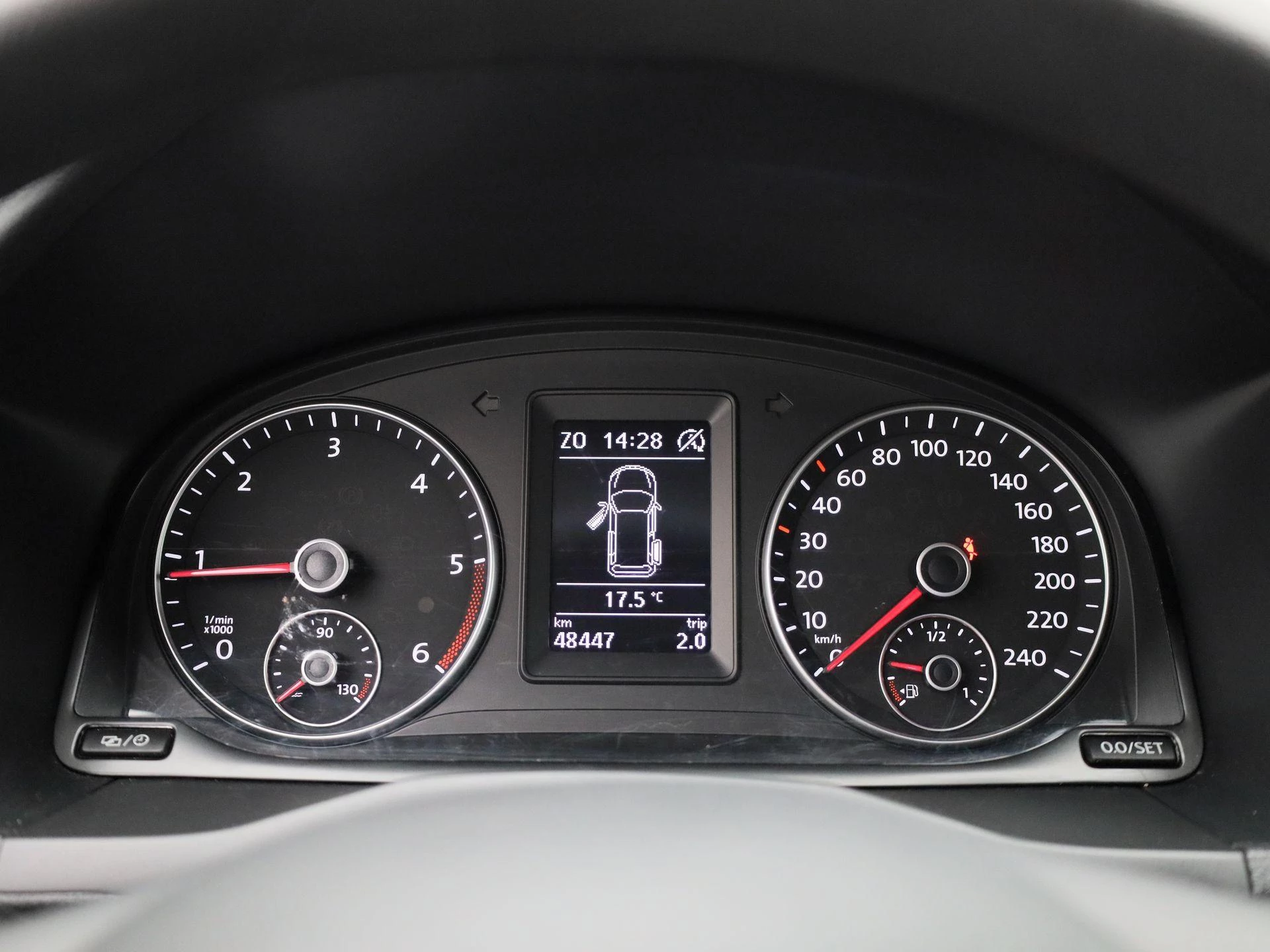Volkswagen-Caddy-image-7